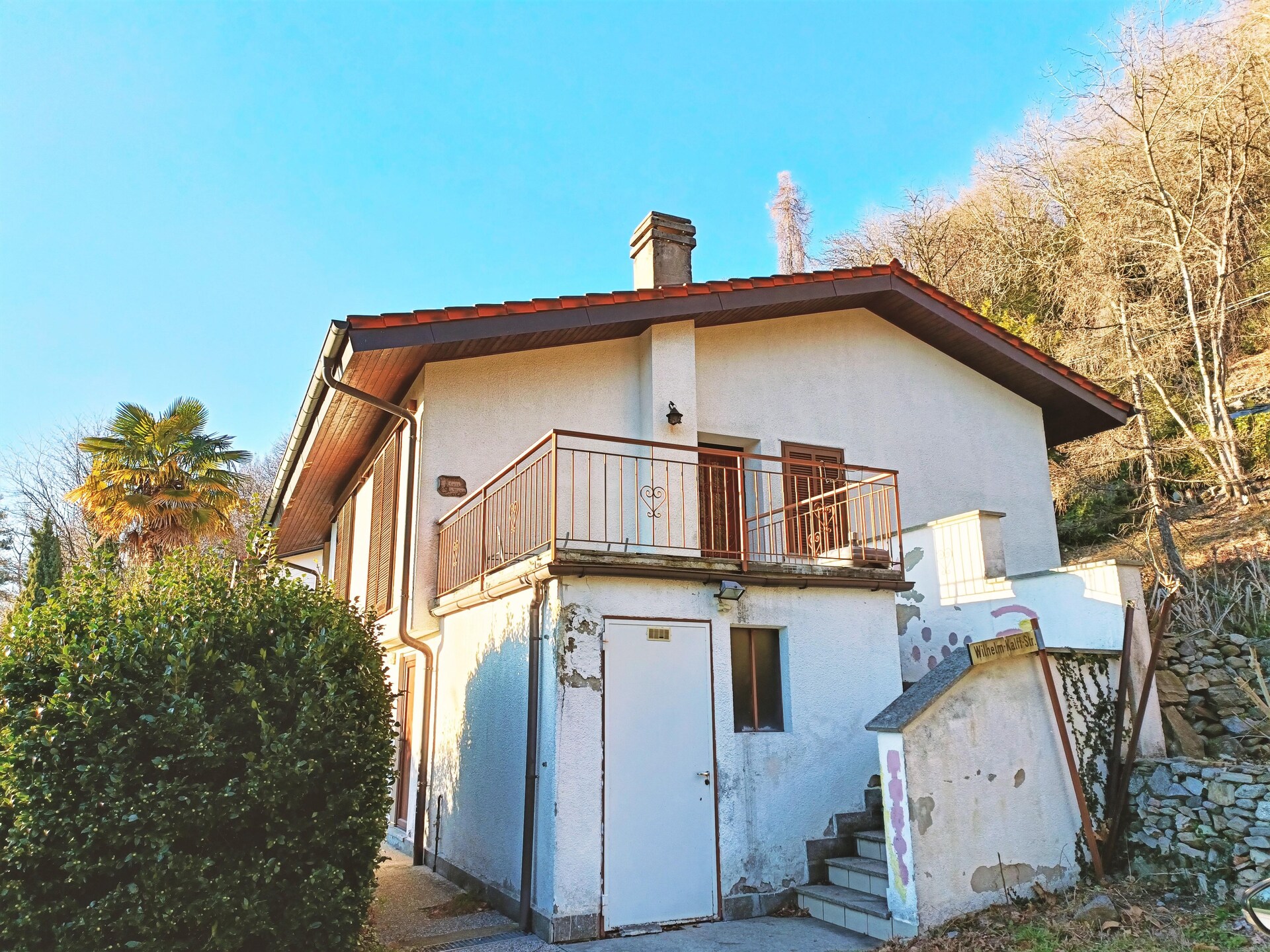 Vrijstaand vakantiehuis met uitzicht op zee en bergen nabij Luino - foto 1