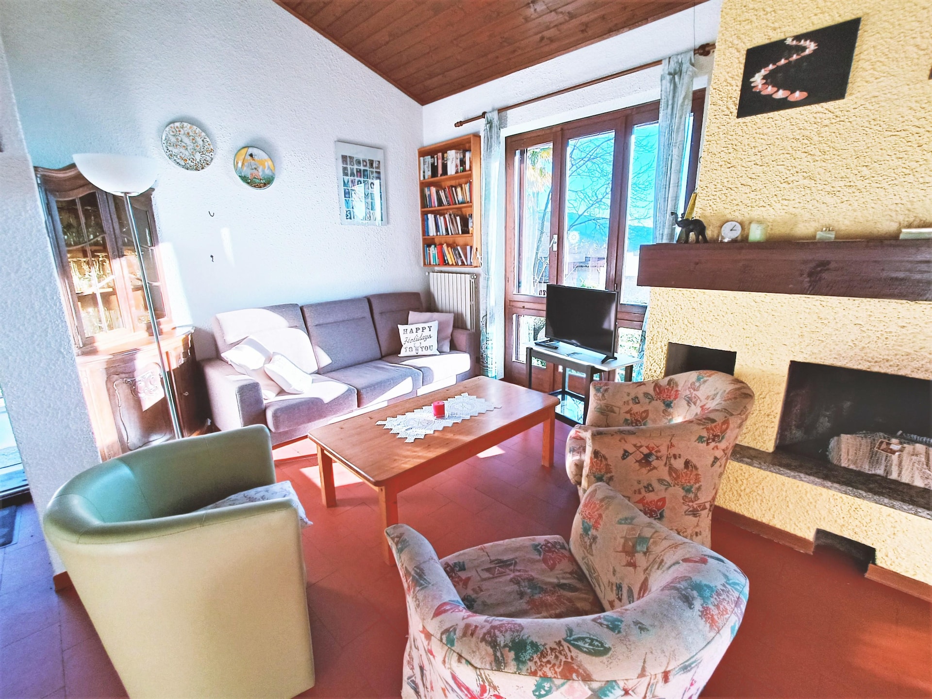 Vrijstaand vakantiehuis met uitzicht op zee en bergen nabij Luino - foto 8