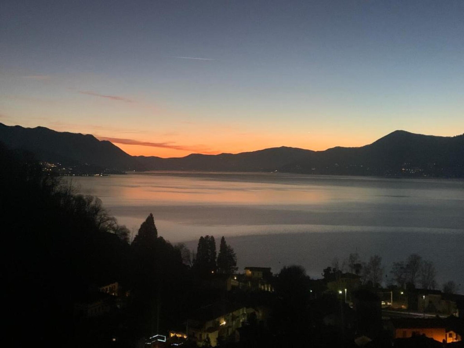 Vrijstaand vakantiehuis met uitzicht op zee en bergen nabij Luino - foto 40