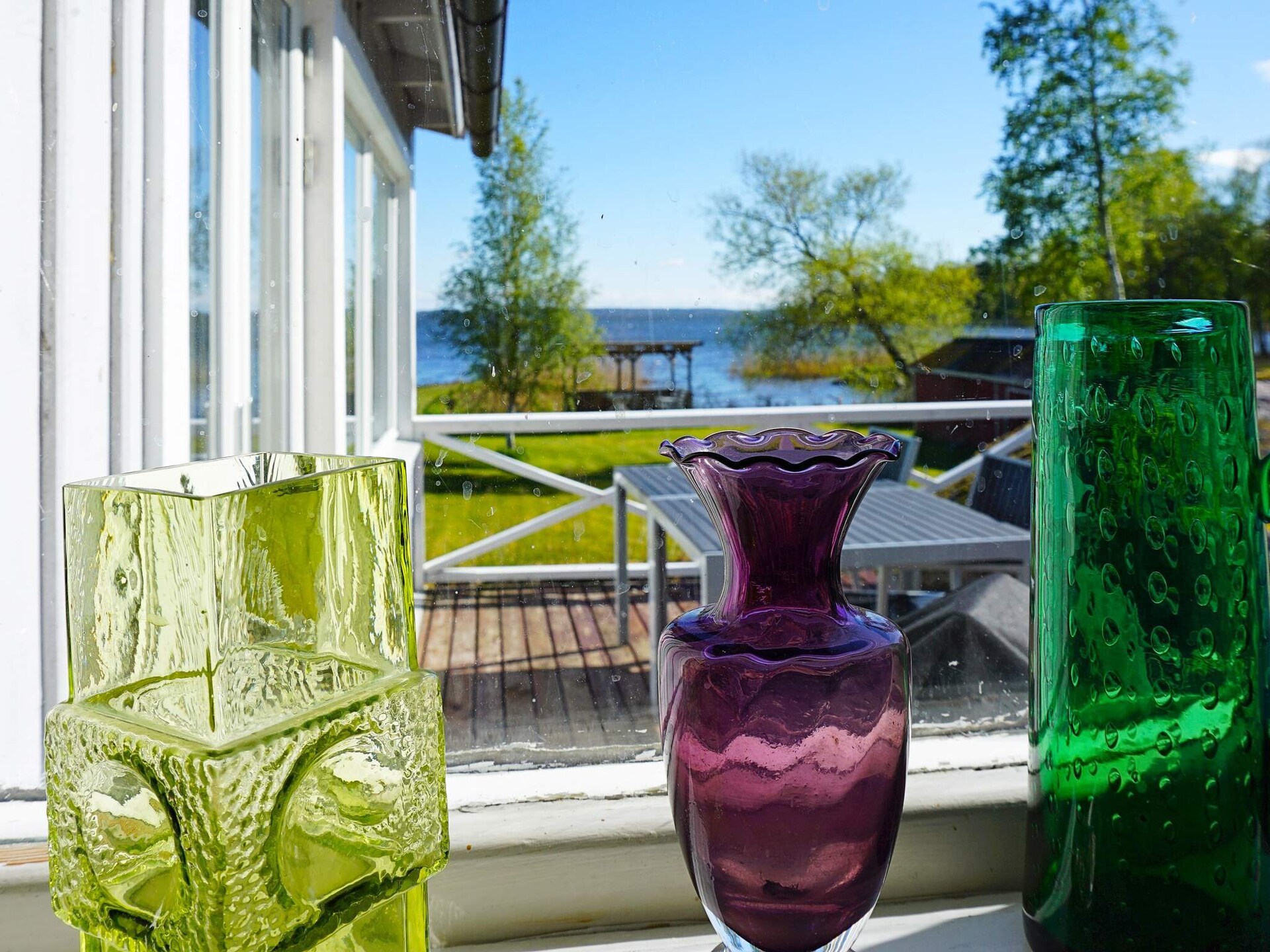 Vrijstaand vakantiehuis direct aan het Hjälmaren meer met privé roeiboot - foto 15