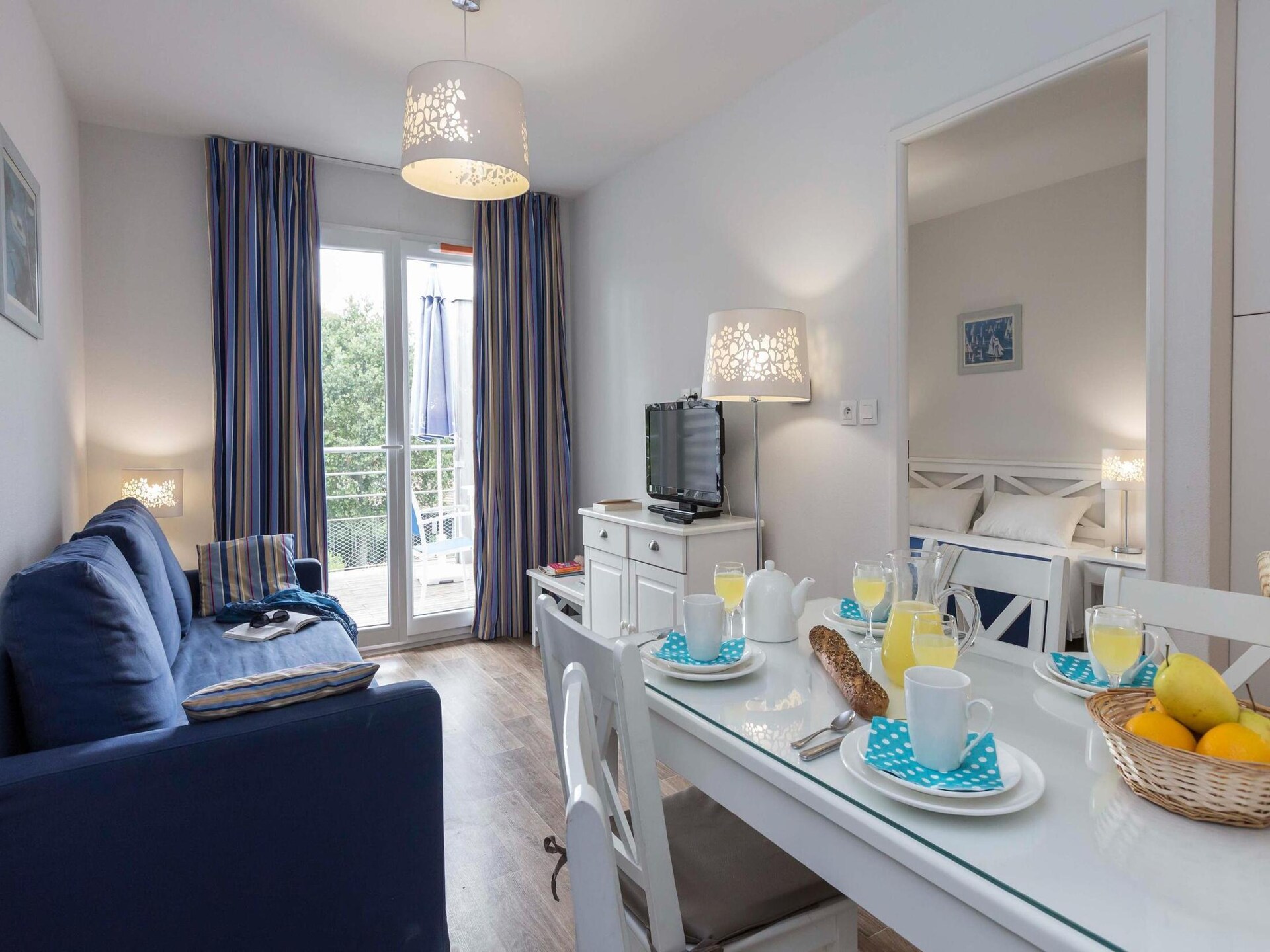 Op 400m van het meer: Gezellig appartement in Hourtin voor 6 personen - foto 1
