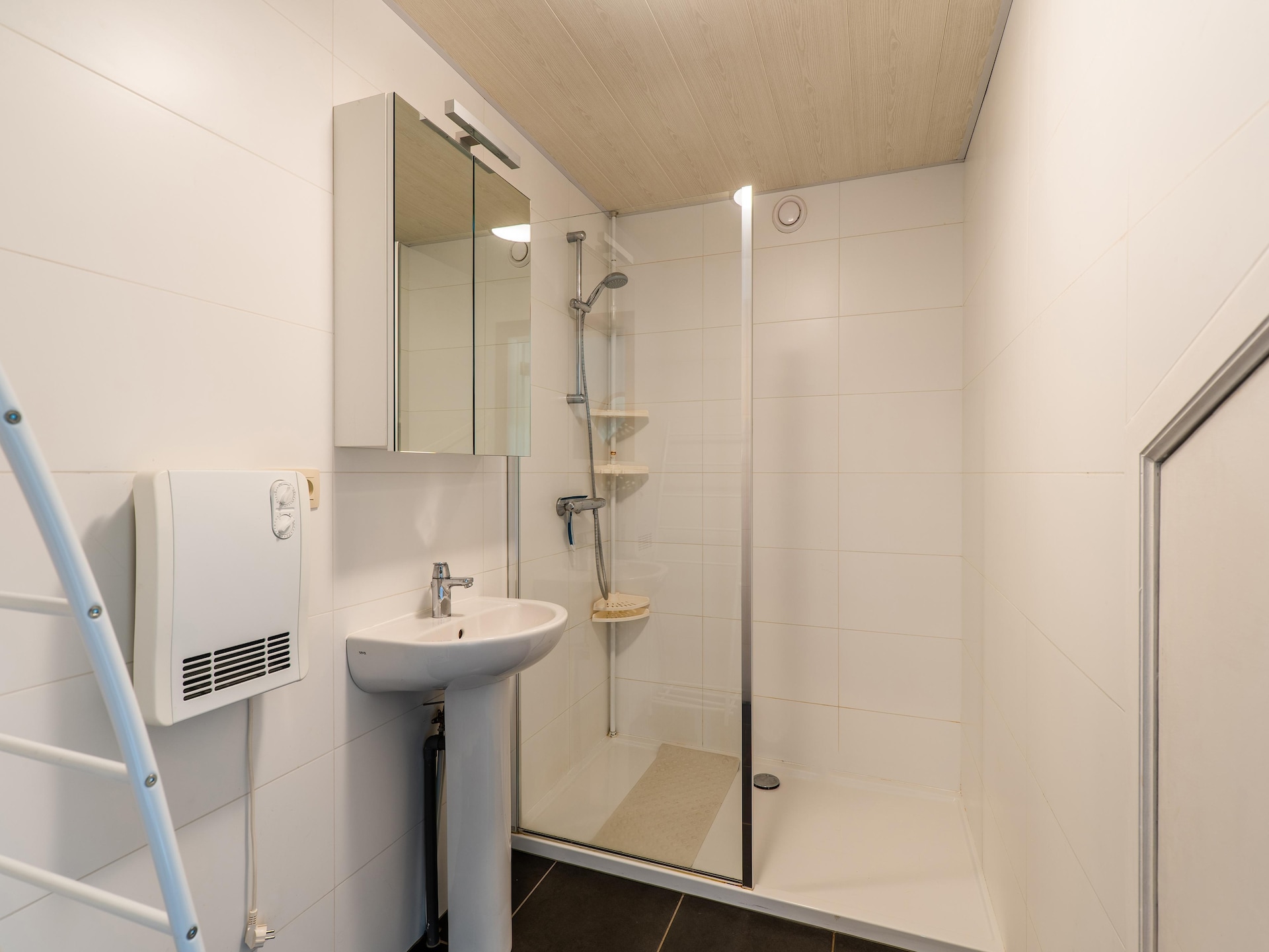 8-persoons vakantiehuis met panoramisch uitzicht in Bievre - foto 17