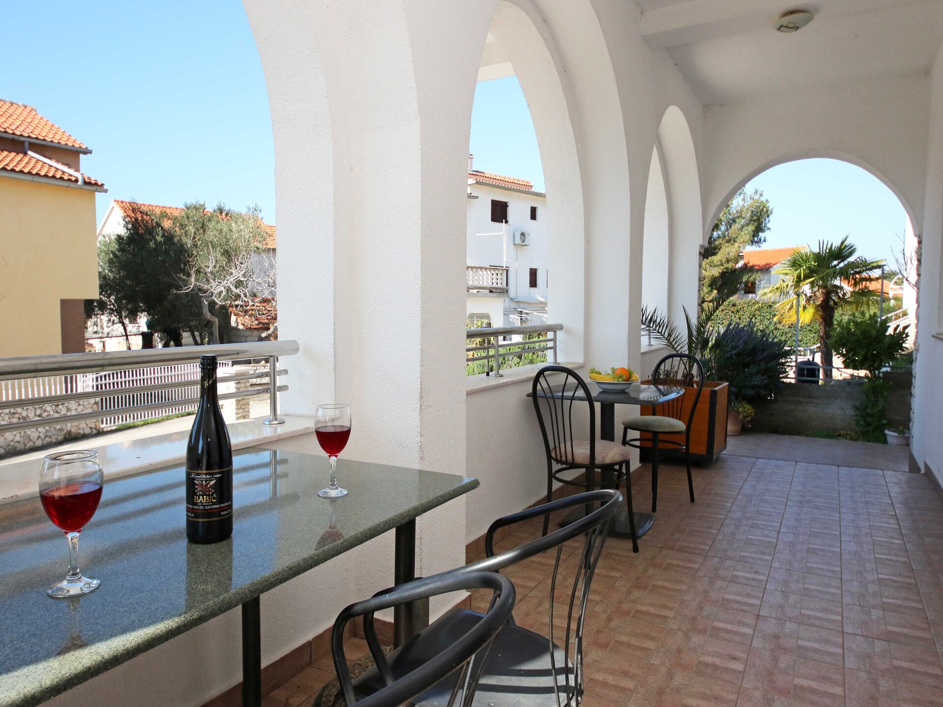Appartement met terras op 100m van zee in Žaborić - foto 14