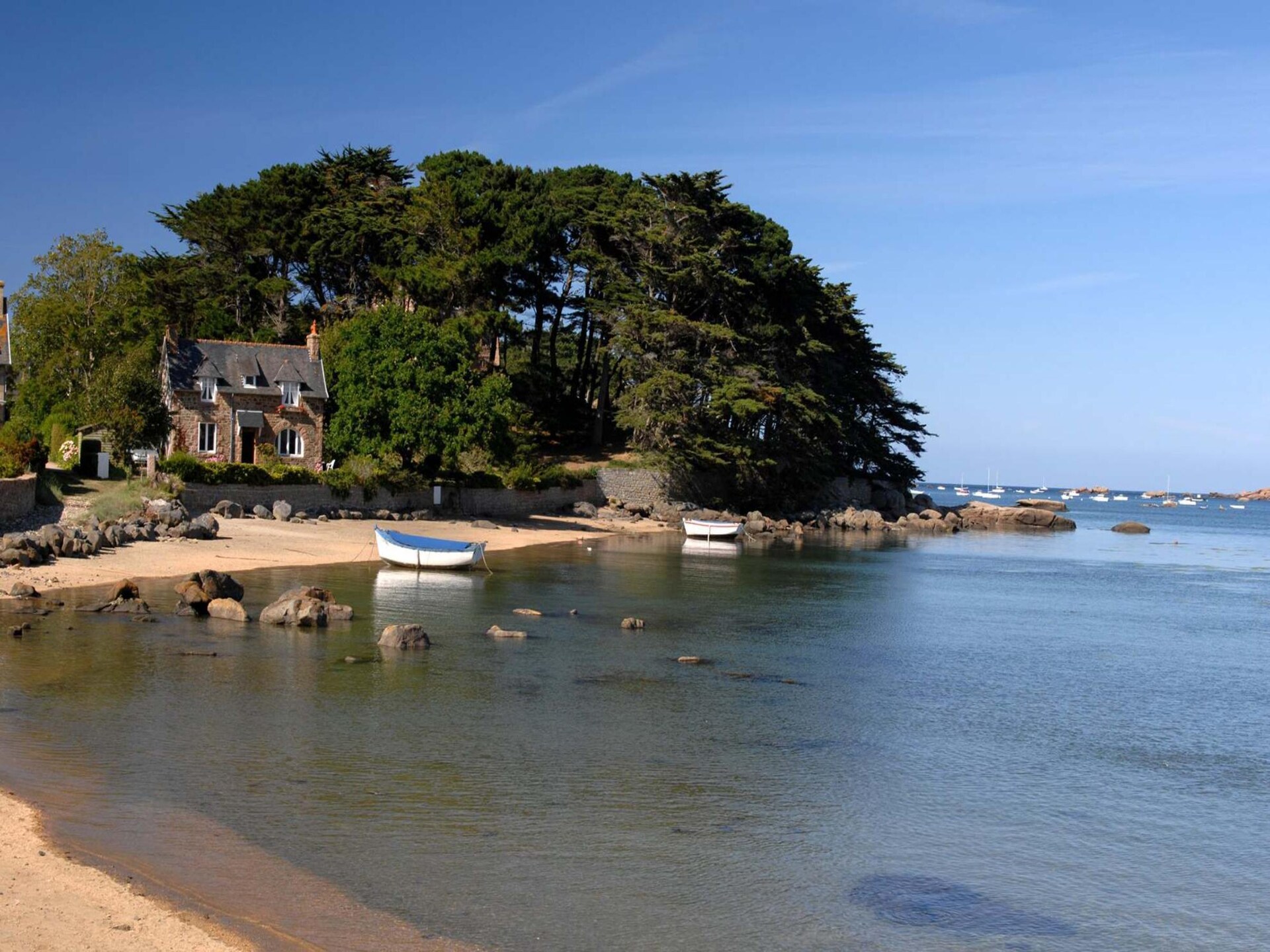 4-persoons appartement aan het strand in Trégastel - foto 16