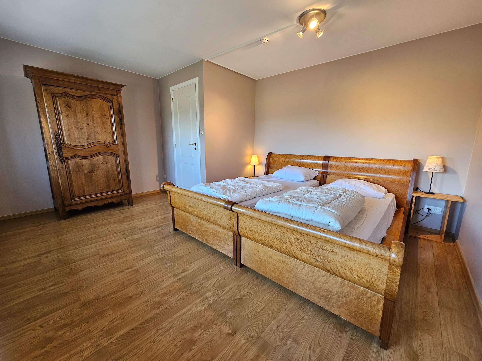 14-persoons vakantiehuis in gerestaureerde kasteelstal, Wallonie - foto 22