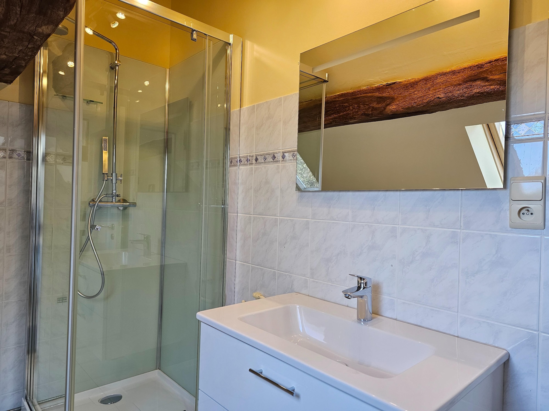 14-persoons vakantiehuis in gerestaureerde kasteelstal, Wallonie - foto 37