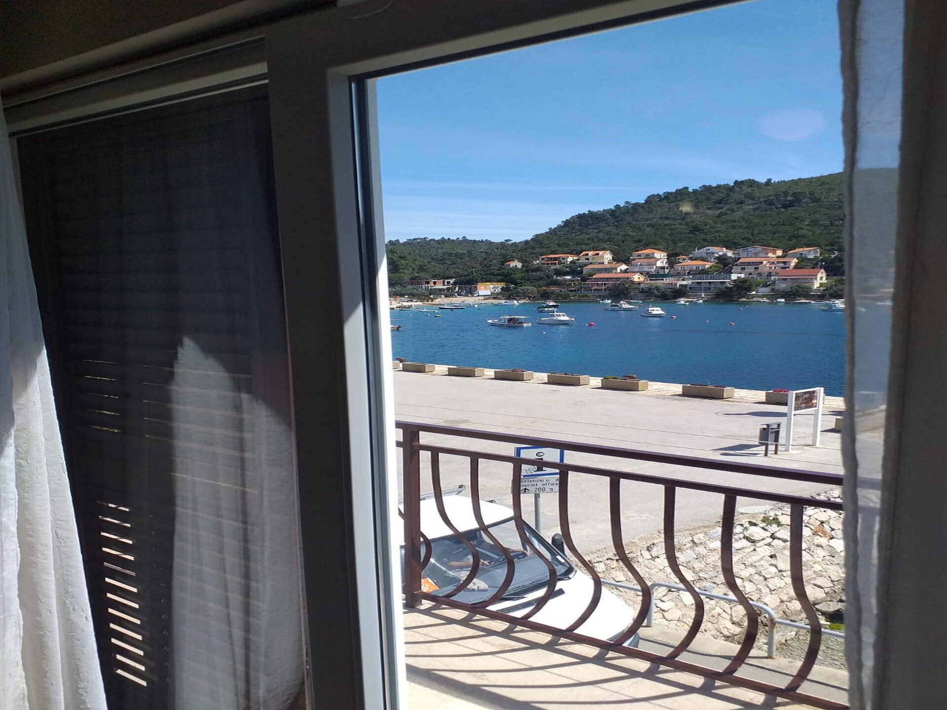 Ruim appartement met balkon en zeezicht in Smokvica – vlakbij het strand - foto 24