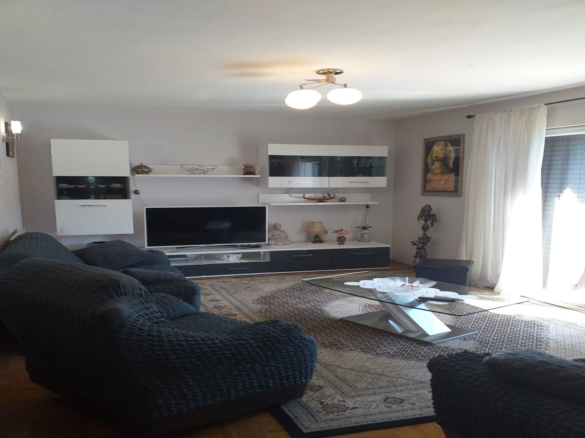 Ruim appartement met balkon en zeezicht in Smokvica – vlakbij het strand - foto 1