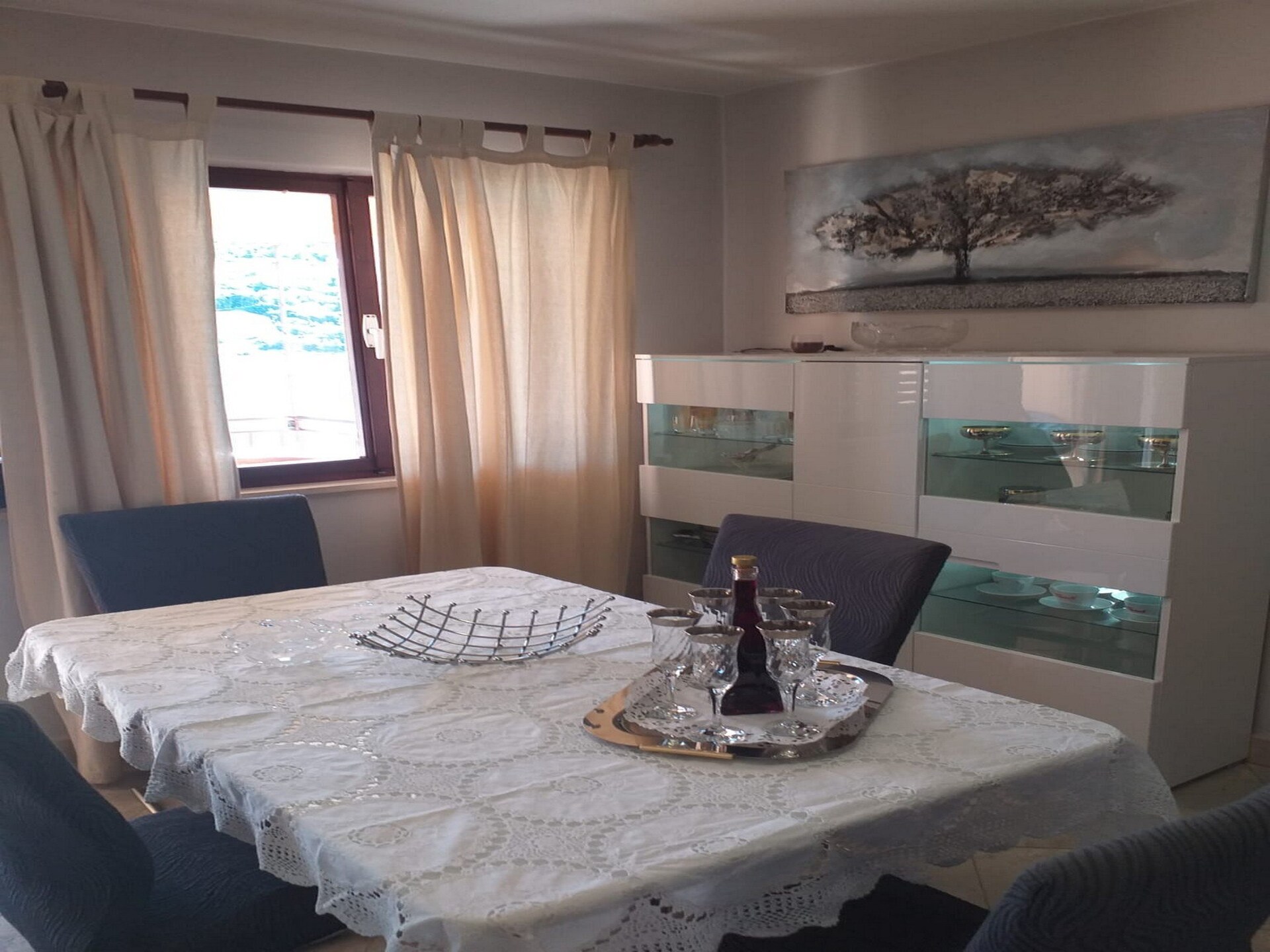 Ruim appartement met balkon en zeezicht in Smokvica – vlakbij het strand - foto 2
