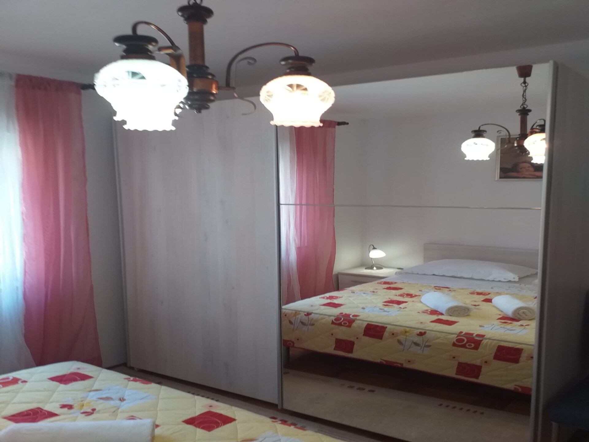 Ruim appartement met balkon en zeezicht in Smokvica – vlakbij het strand - foto 9
