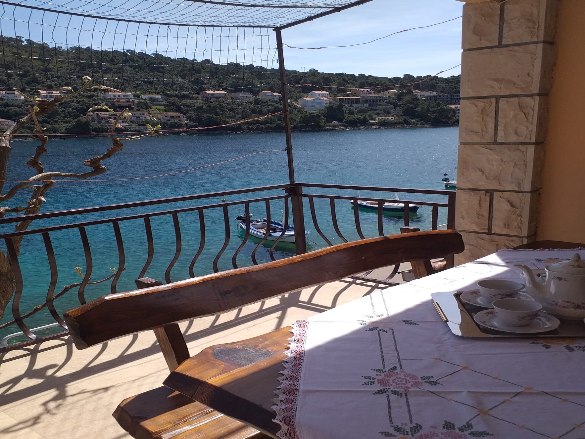 Ruim appartement met balkon en zeezicht in Smokvica – vlakbij het strand - foto 15