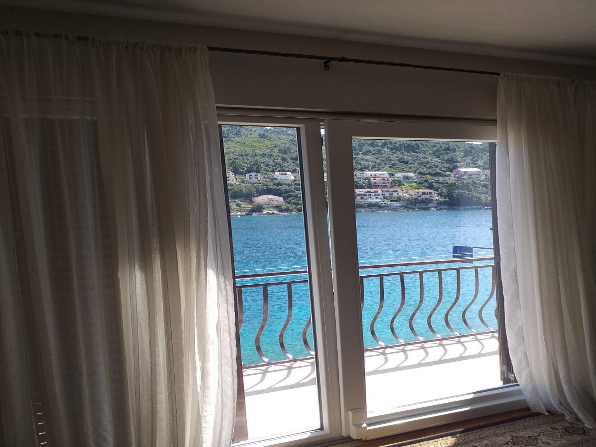 Ruim appartement met balkon en zeezicht in Smokvica – vlakbij het strand - foto 16