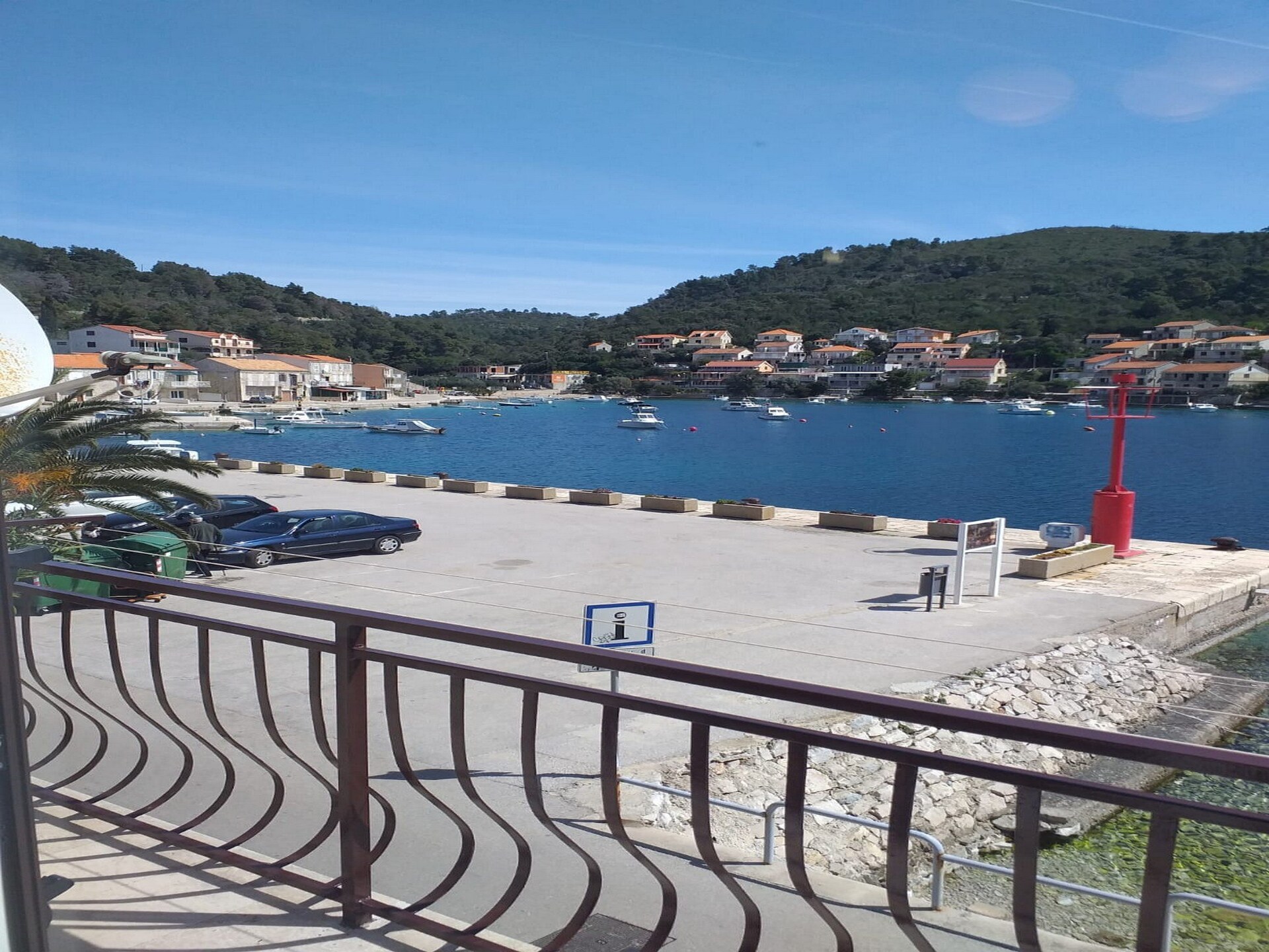 Ruim appartement met balkon en zeezicht in Smokvica – vlakbij het strand - foto 25