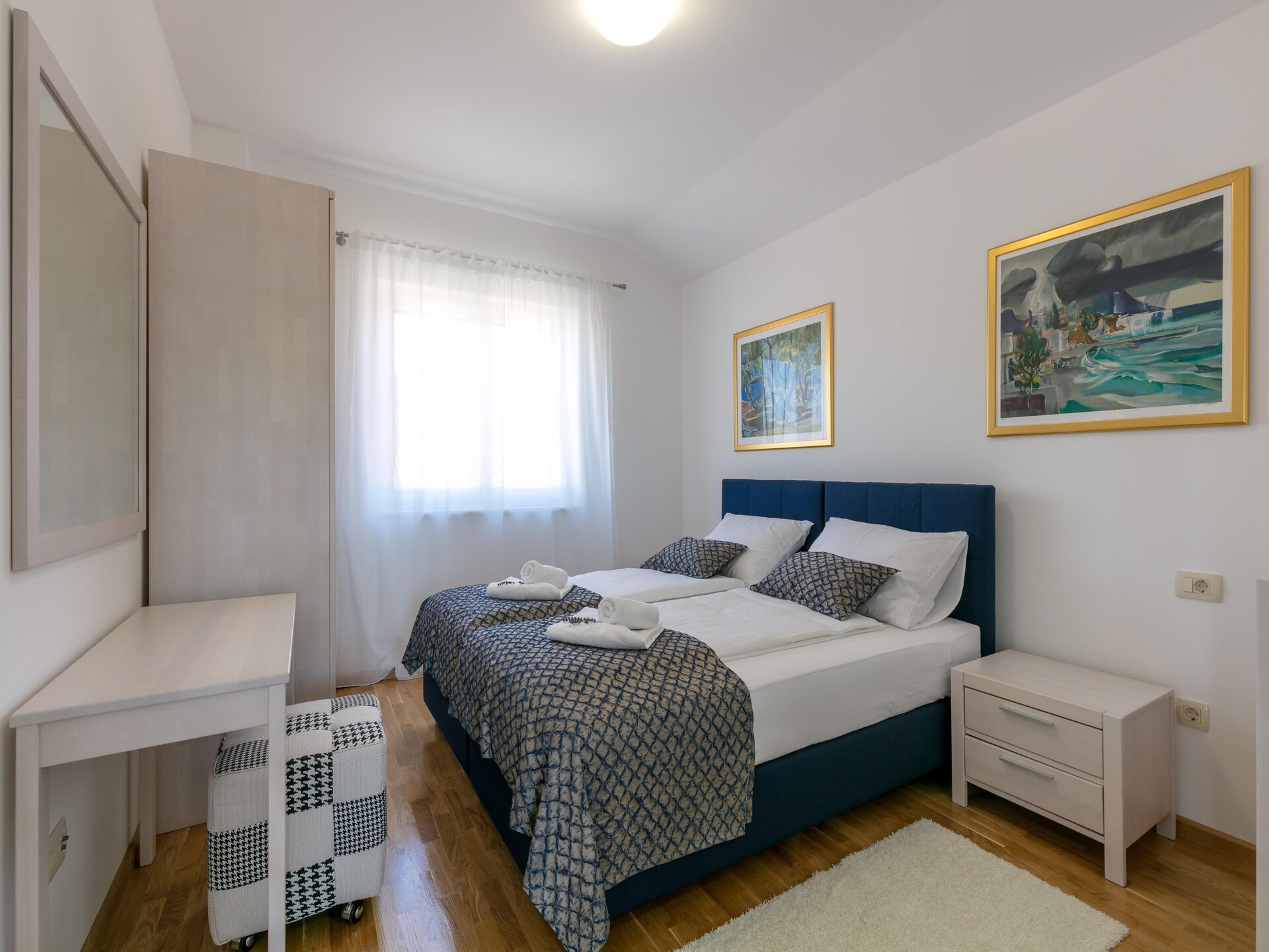 8-persoons villa aan zee in Milna met zwembad - foto 13