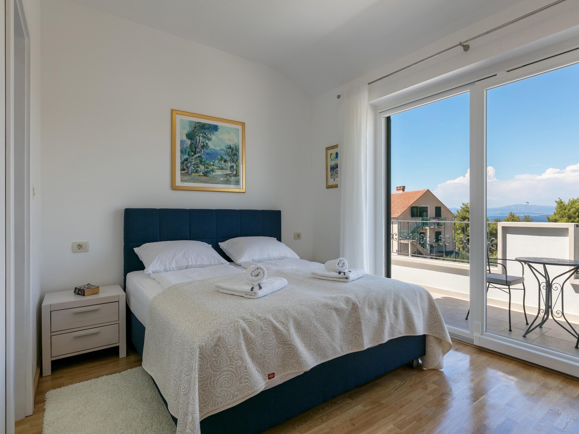 8-persoons villa aan zee in Milna met zwembad - foto 14