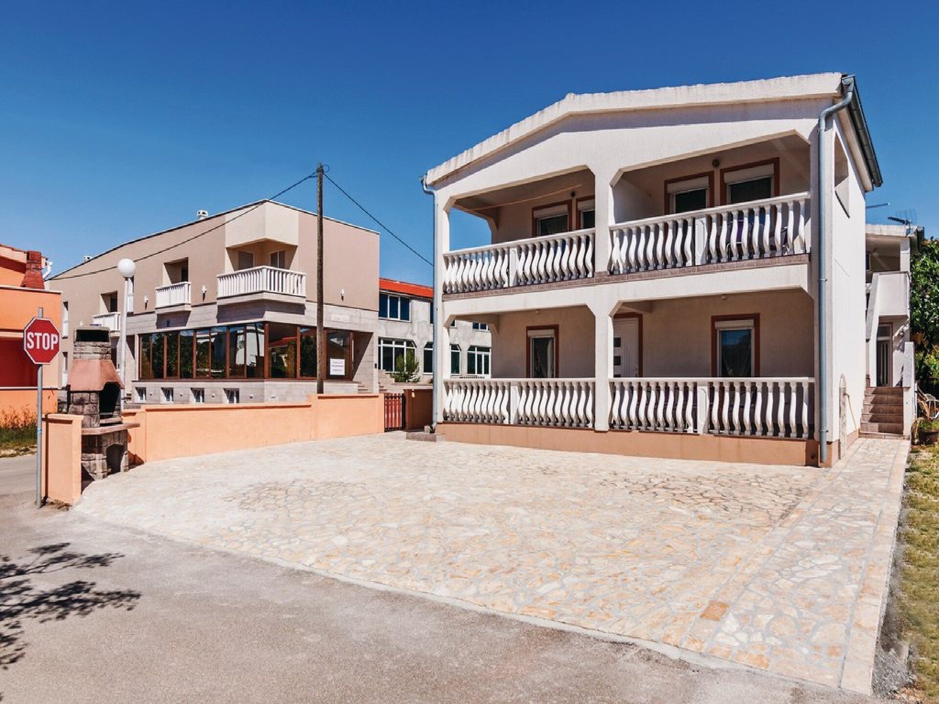 Appartement aan zee met terras en uitzicht op Vir – 100m van het strand - foto 12