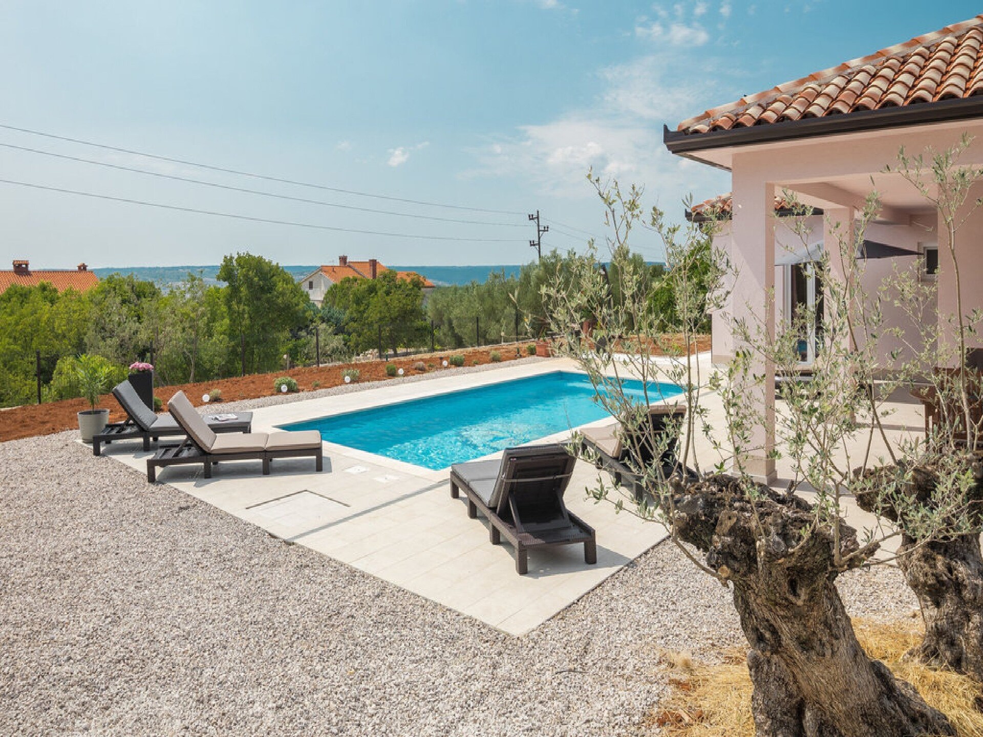 Op 1,0 km van het strand: Ruime villa in Labin voor 6 personen - foto 28