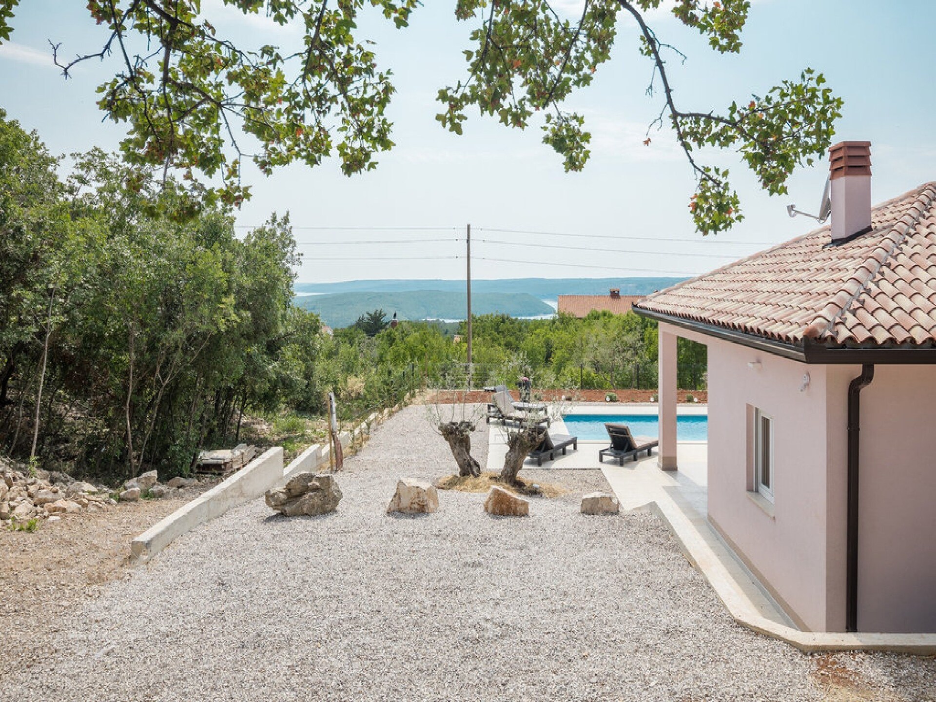 Op 1,0 km van het strand: Ruime villa in Labin voor 6 personen - foto 24