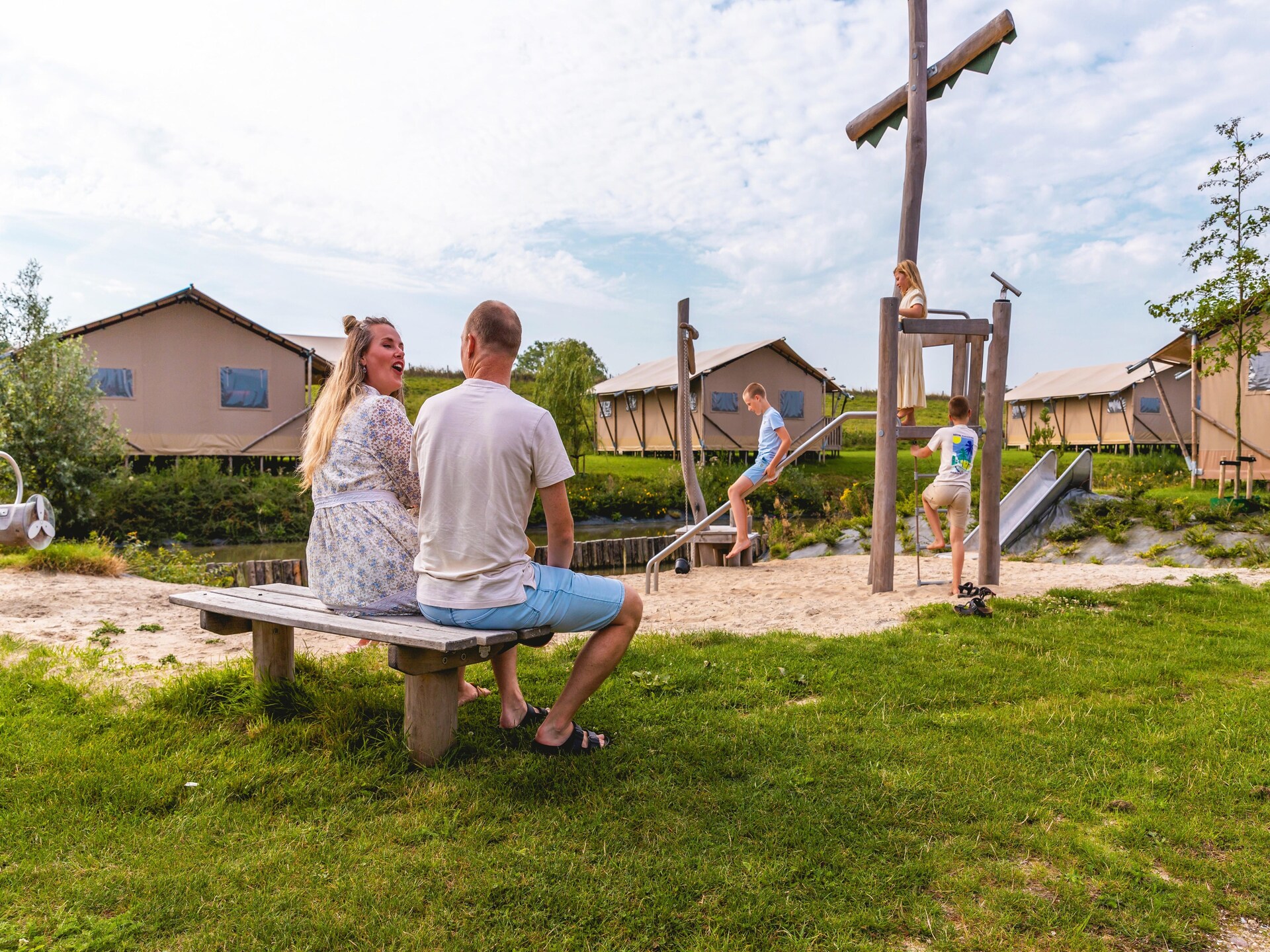 Safarilodge voor 6 personen op Villavakantiepark IJsselhof in Andijk - foto 15
