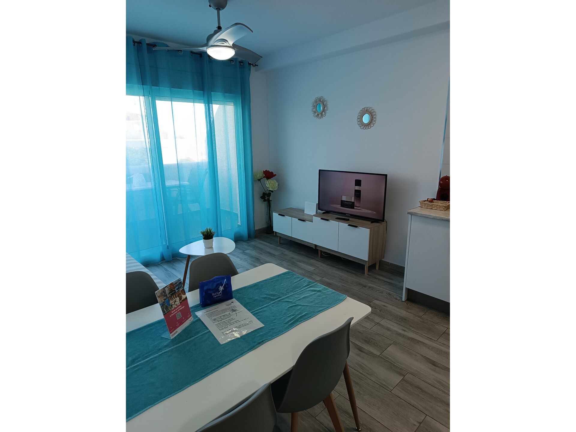 Apartamento con terraza y vistas a playa Benalmádena - foto 14