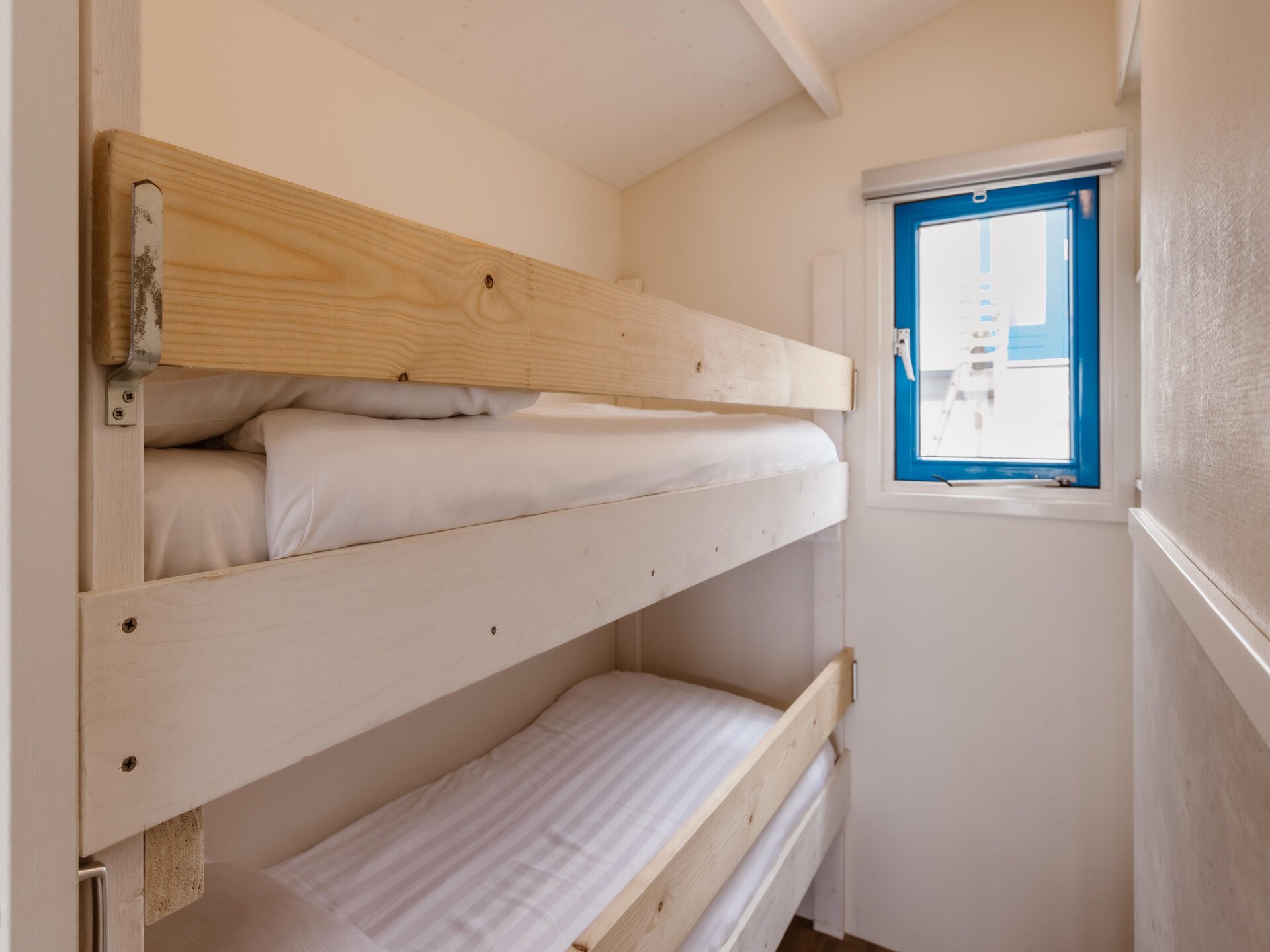 Beach House aan de duinen van Wijk aan Zee met zeezicht - foto 13