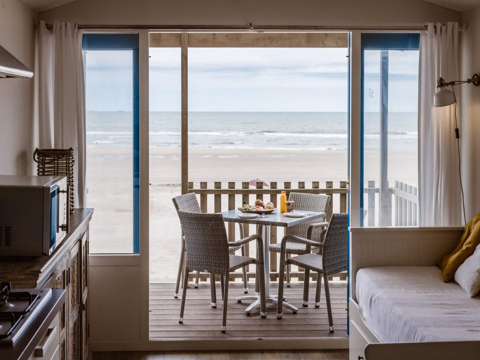 Beach House aan de duinen van Wijk aan Zee met zeezicht - foto 5