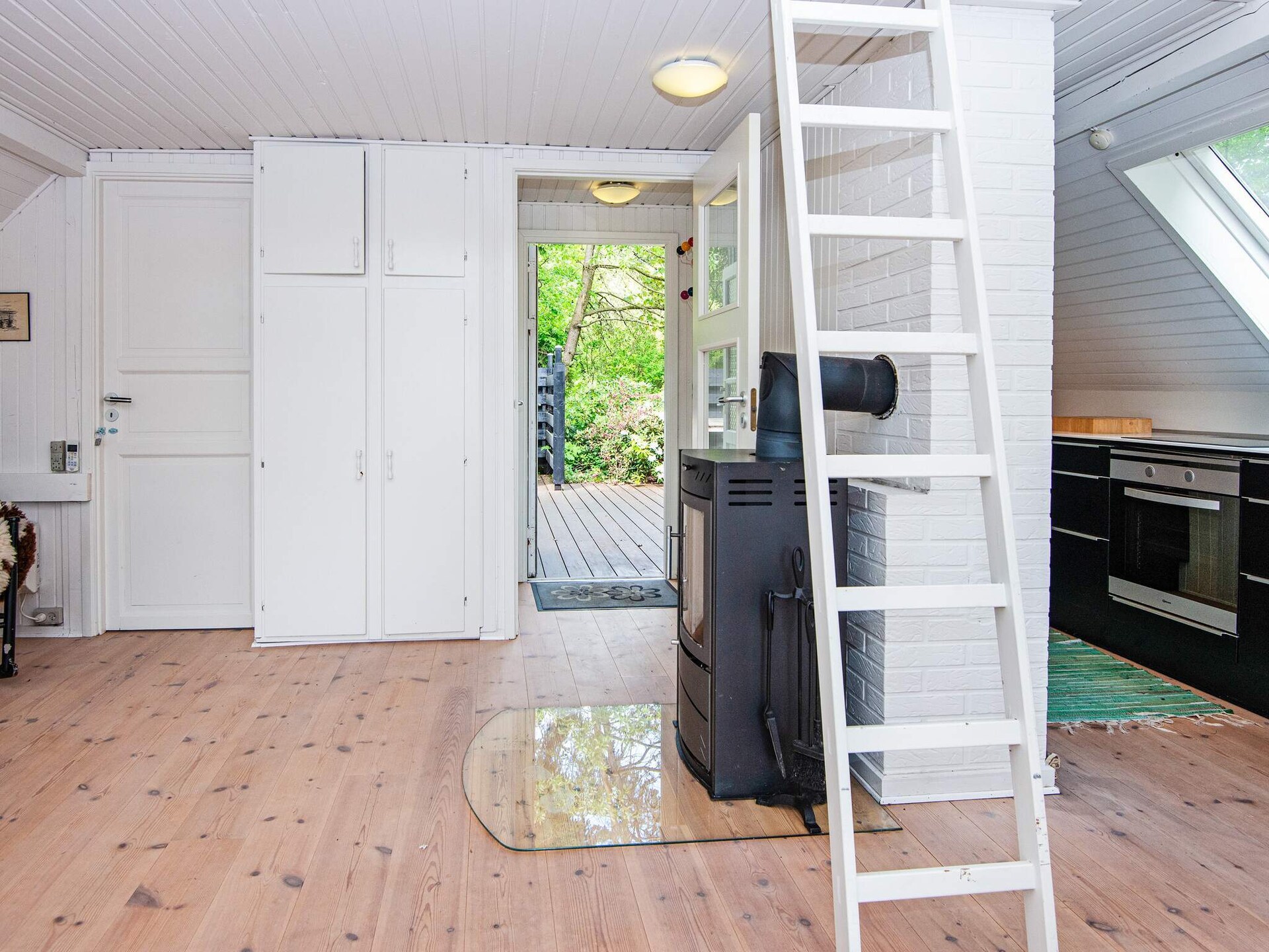 Modern vakantiehuis met privézwembad, 200m van de fjord - foto 16