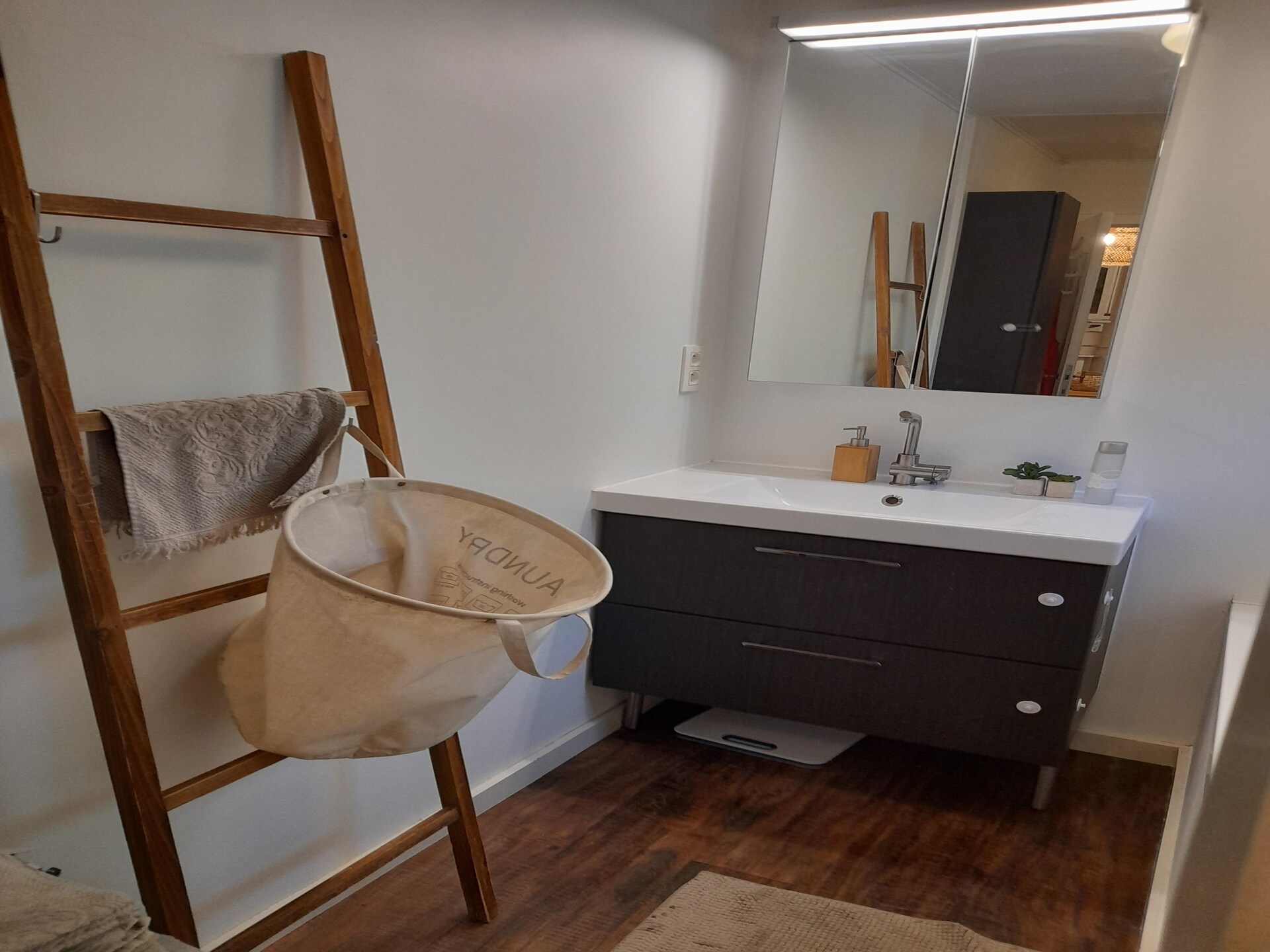 Sfeervol chalet in bosrijk Oud-Turnhout met omheinde tuin, 3 slaapkamers - foto 16