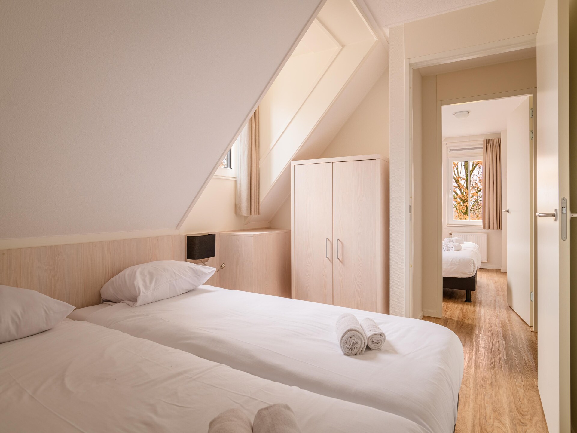 Vrijstaande villa op Resort Maastricht met houtkachel en veranda - foto 8