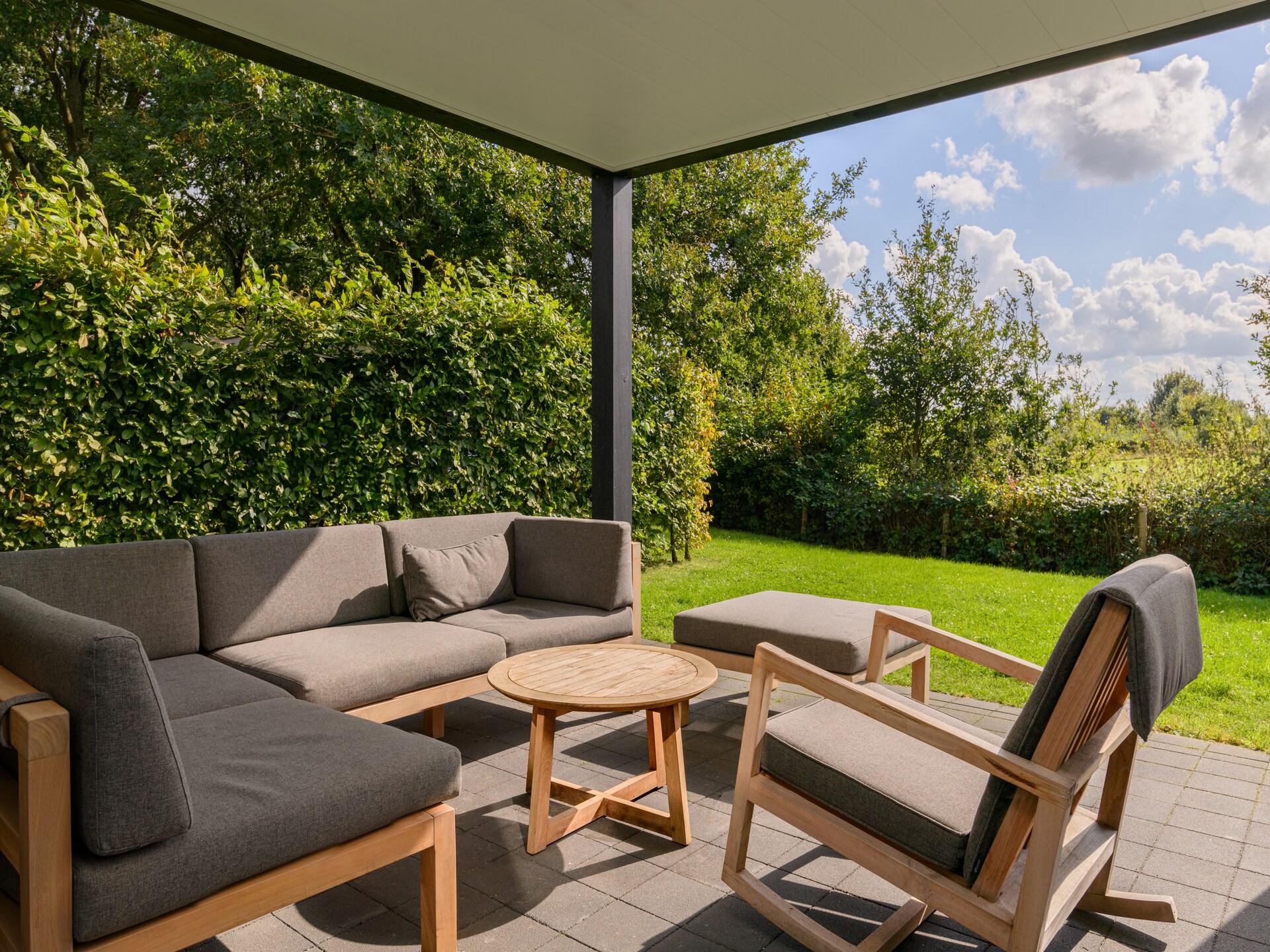 Vrijstaande villa op Resort Maastricht met houtkachel en veranda - foto 11