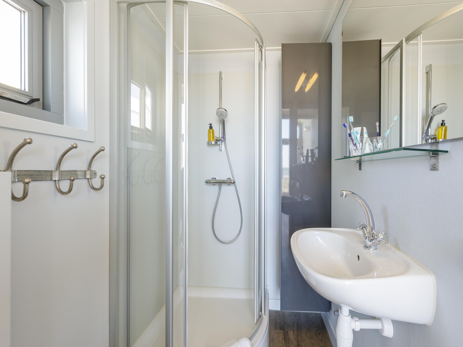 Trendy beach house op het Noordzeestrand van Julianadorp - foto 9