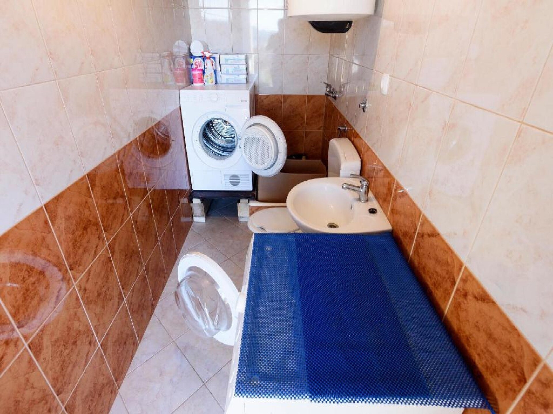 Twin Room 3 in Karin Gornji: dichtbij strand en met seizoensbad - foto 11