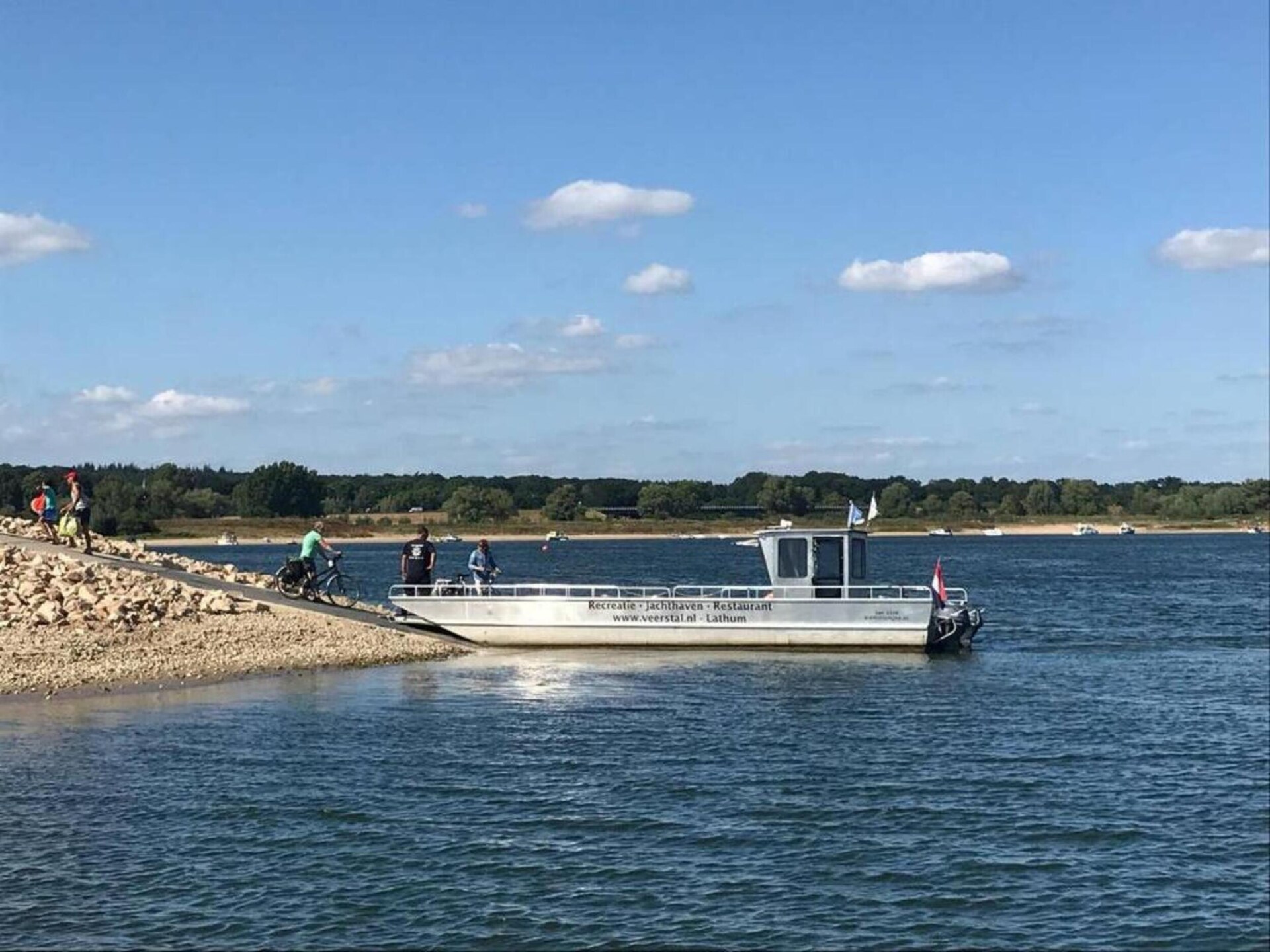 Glamping tent met uitzicht op Rhederlaagse Meren voor 8 personen - foto 39