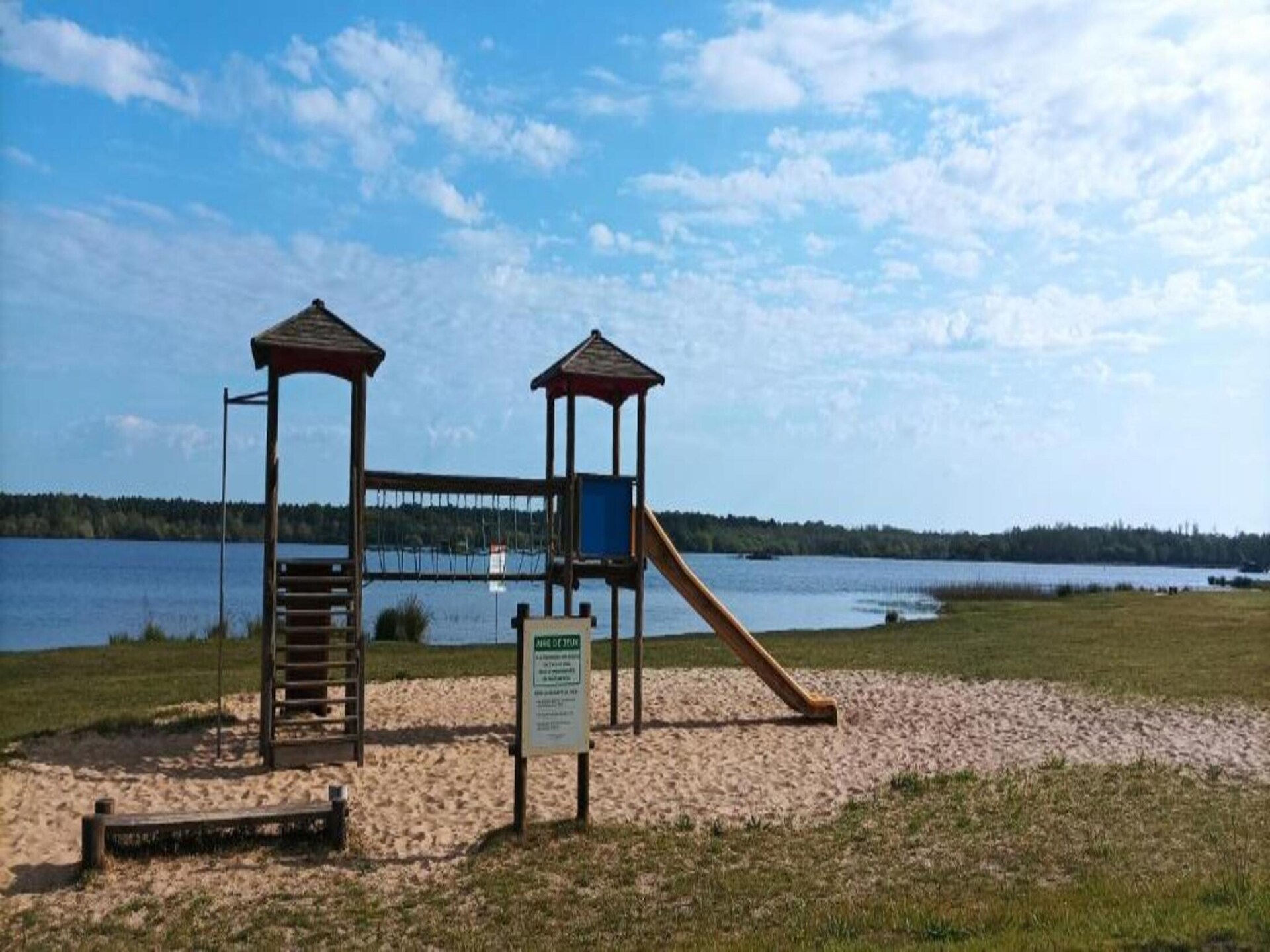Centraal gelegen appartement in Biscarrosse vlakbij het strand - foto 18