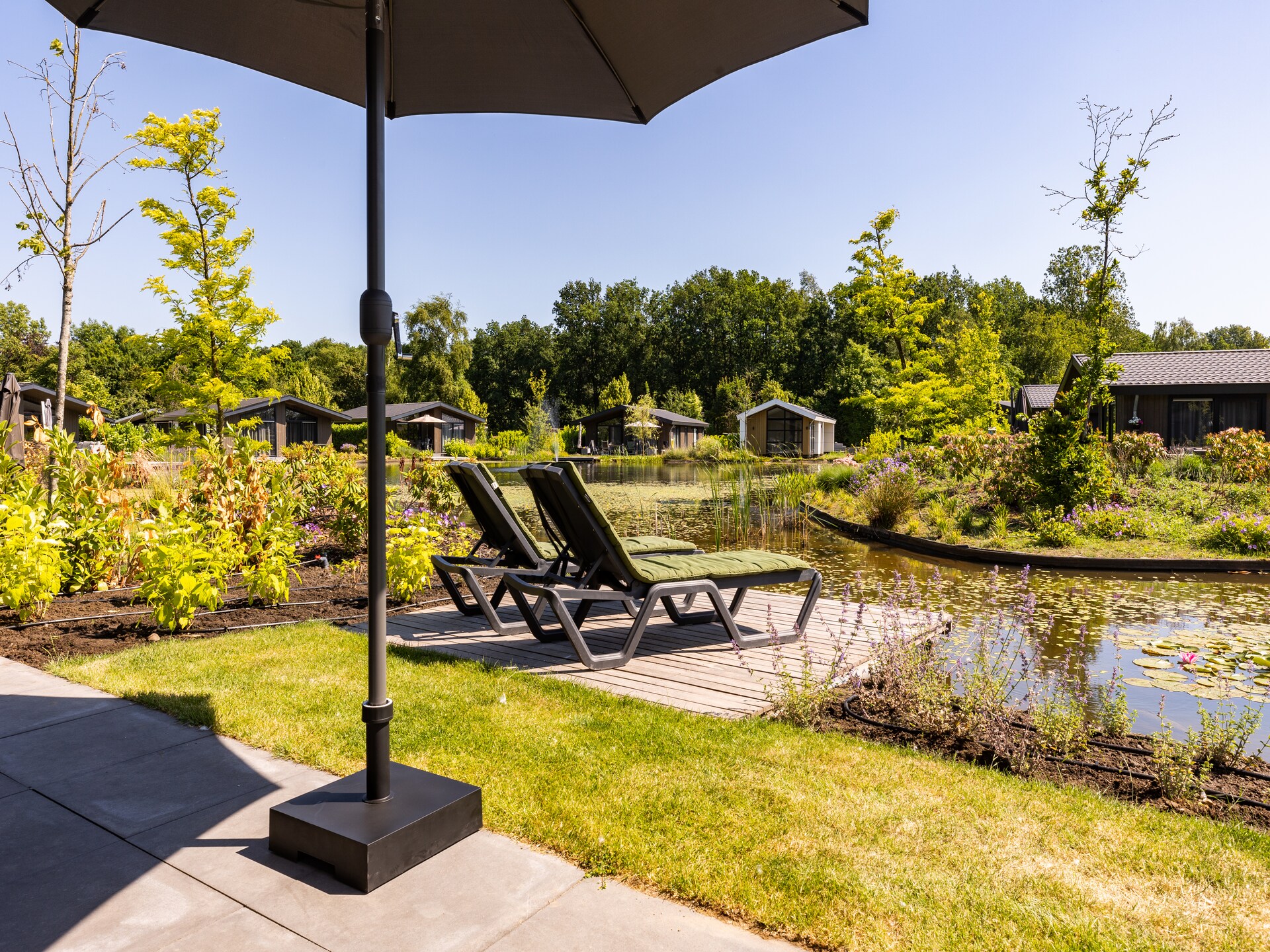 Modern chalet aan sfeervolle vijver in Veldhoven, 4 pers. - foto 13