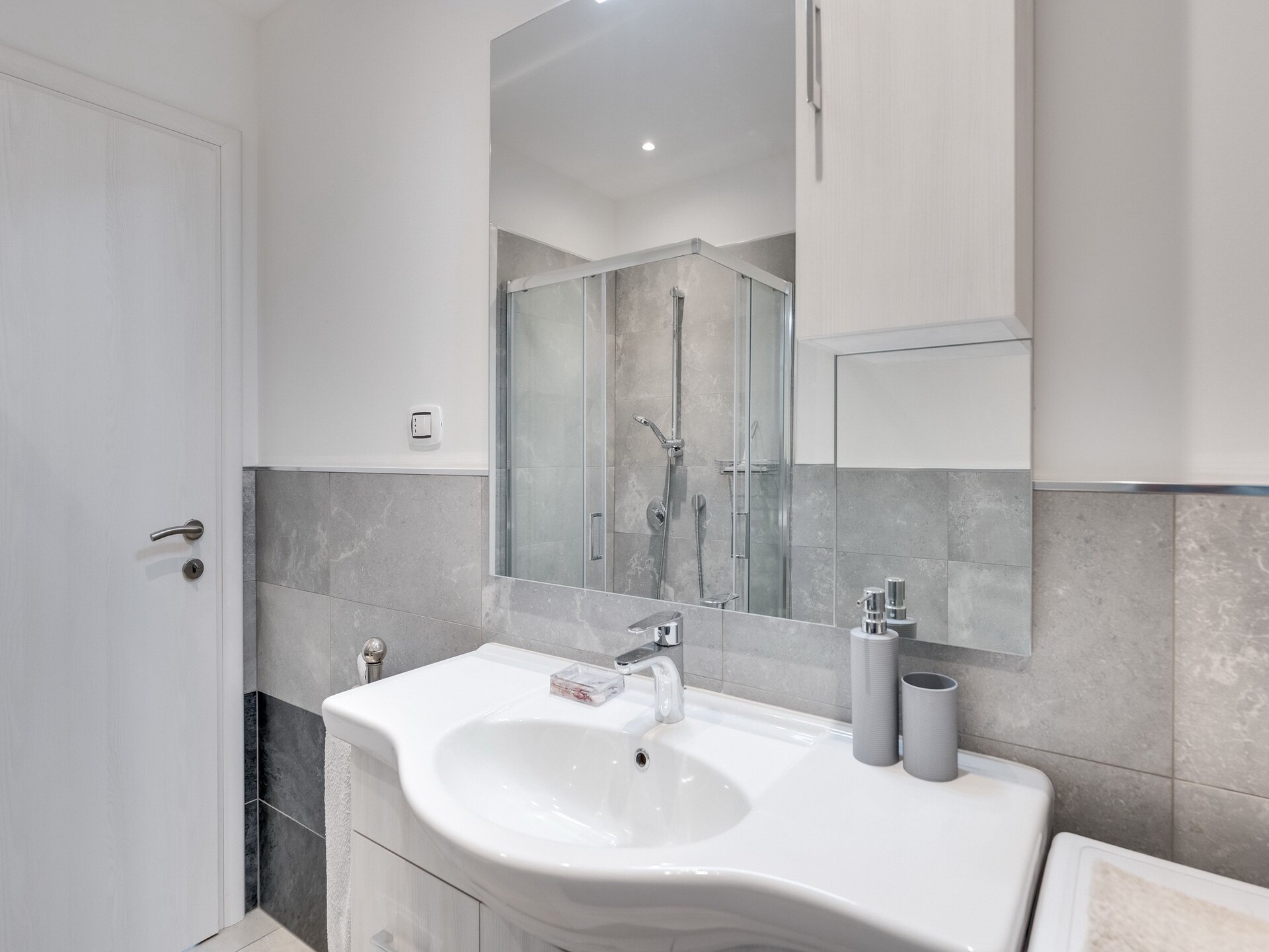 Appartement met zeezicht en balkon nabij het strand van Opatija - foto 16