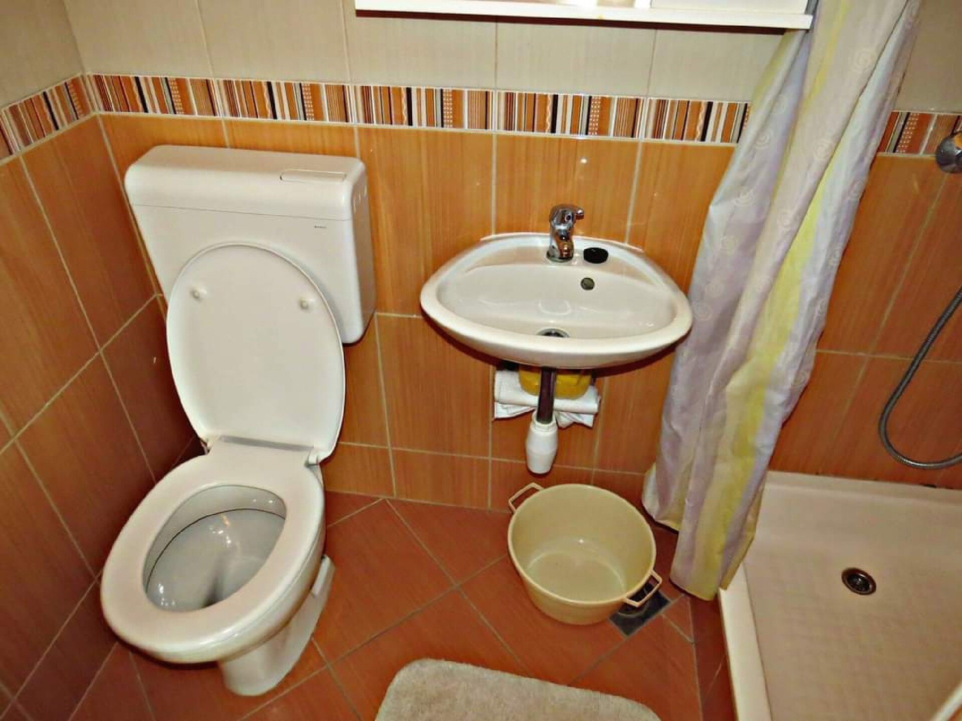 Knusse studio met zeezicht en balkon op 500 meter van het strand in Baška Voda - foto 10