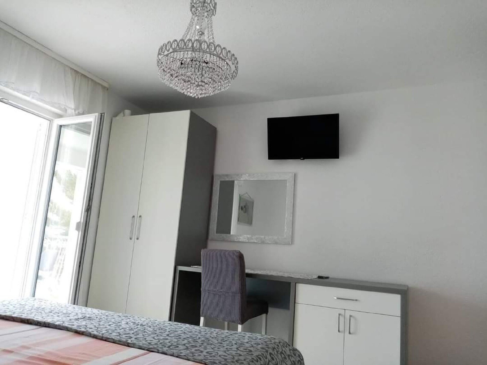 Superior studio met balkon en zeezicht in Baška Voda, vlakbij het strand - foto 23