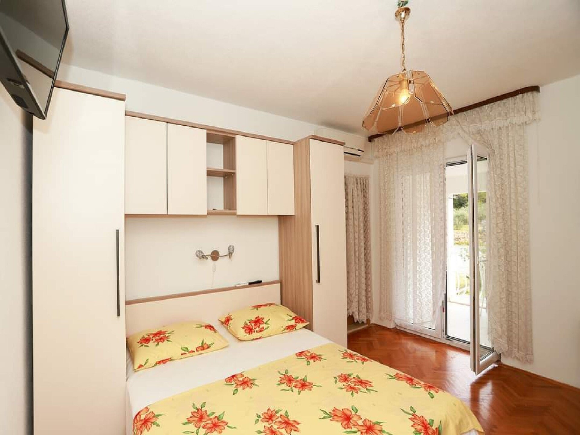 Op 500 m van het strand: Comfortabel appartement in Baška Voda - foto 8