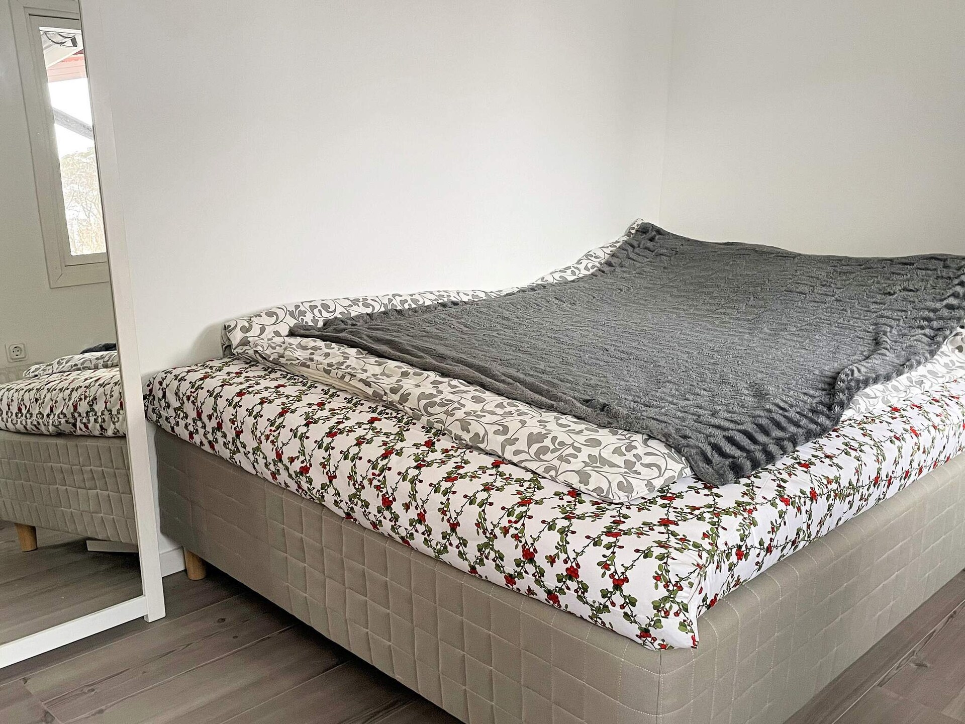 Gerenoveerd vakantiehuis met apart gastenverblijf vlakbij zee op Tjörn - foto 10