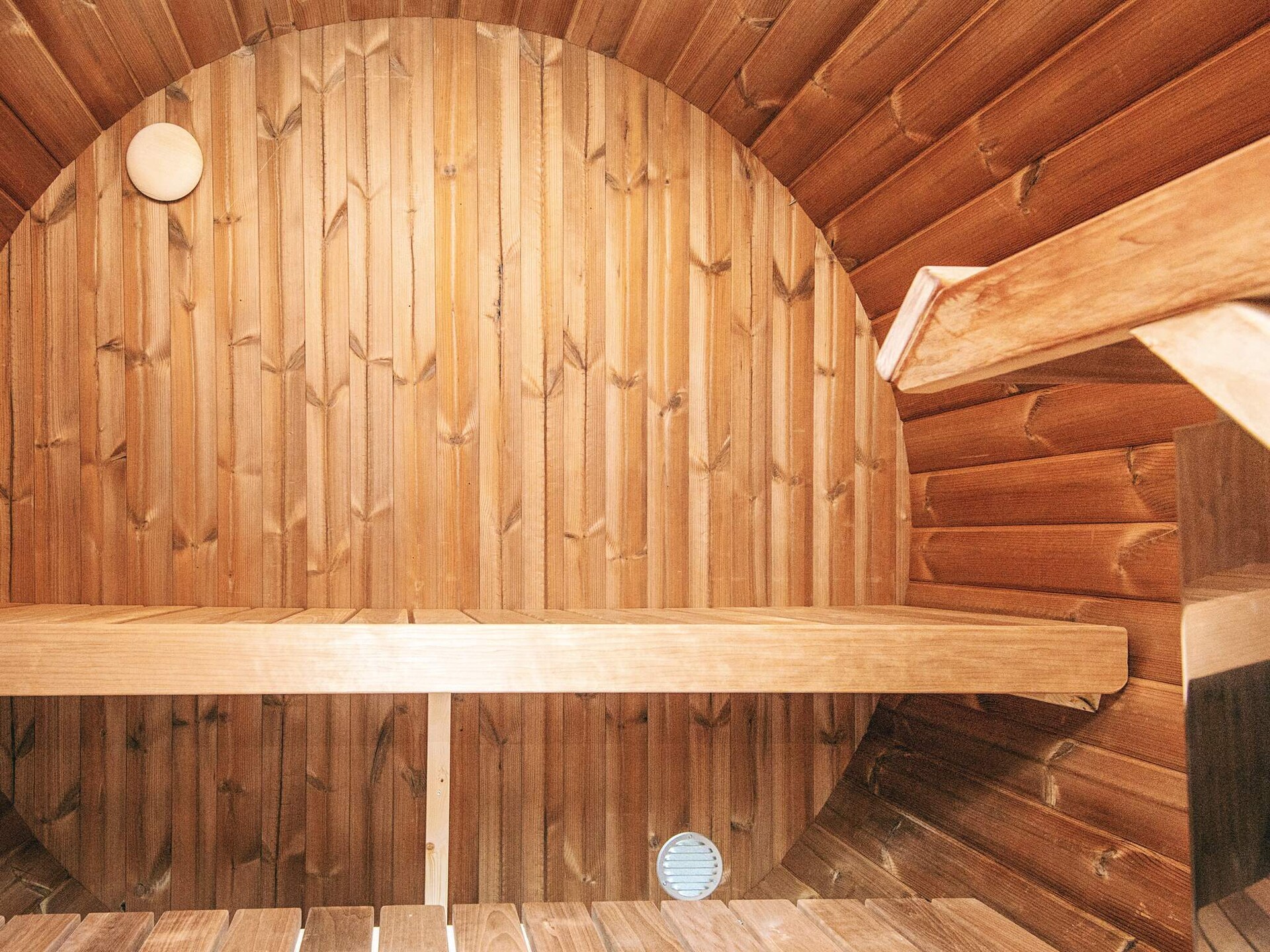 Licht vakantiehuis met whirlpool en sauna nabij Oksbøl - foto 24