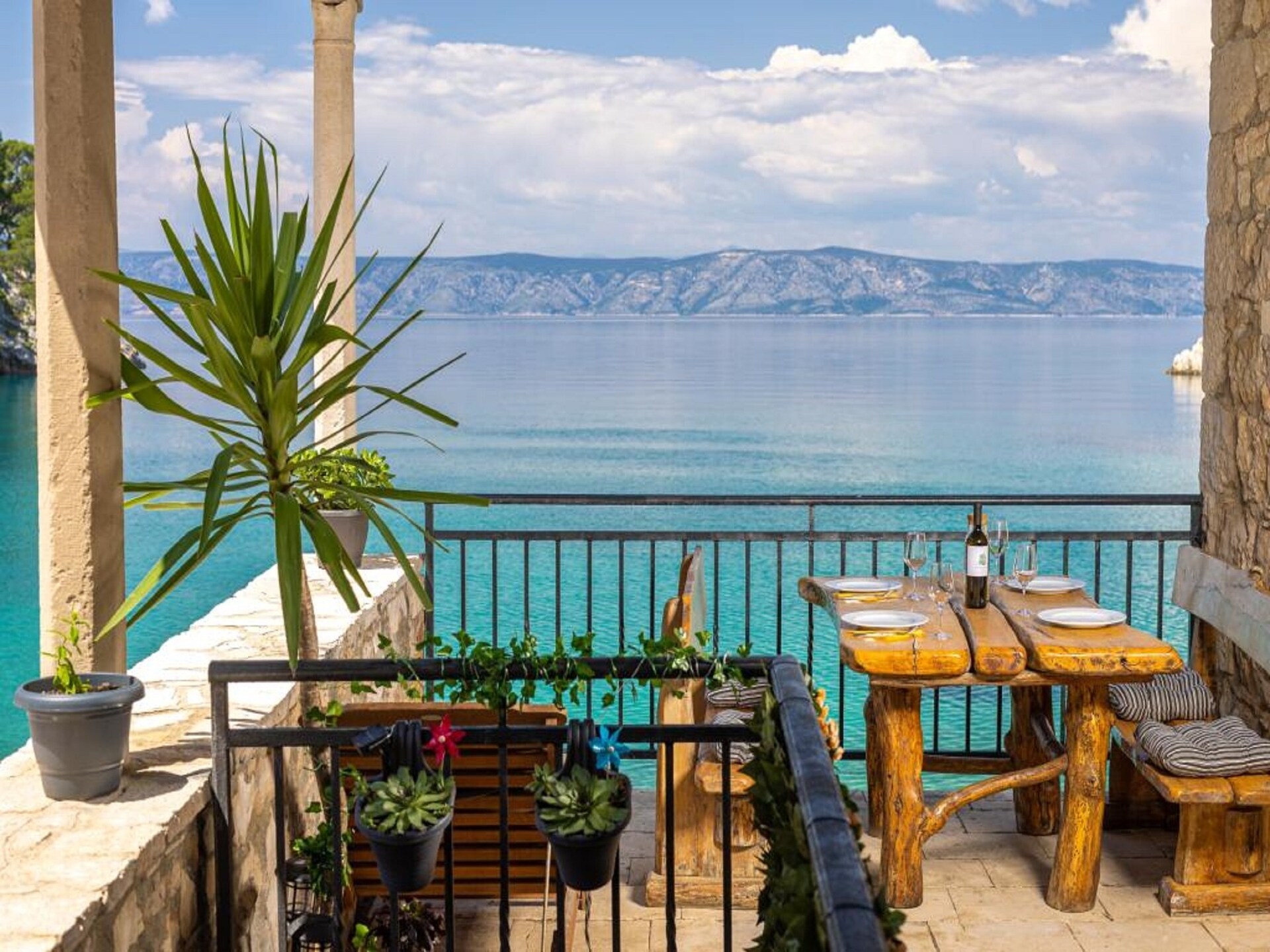 Duplex appartement met zeezicht op 10 meter van het strand op Hvar - foto 9
