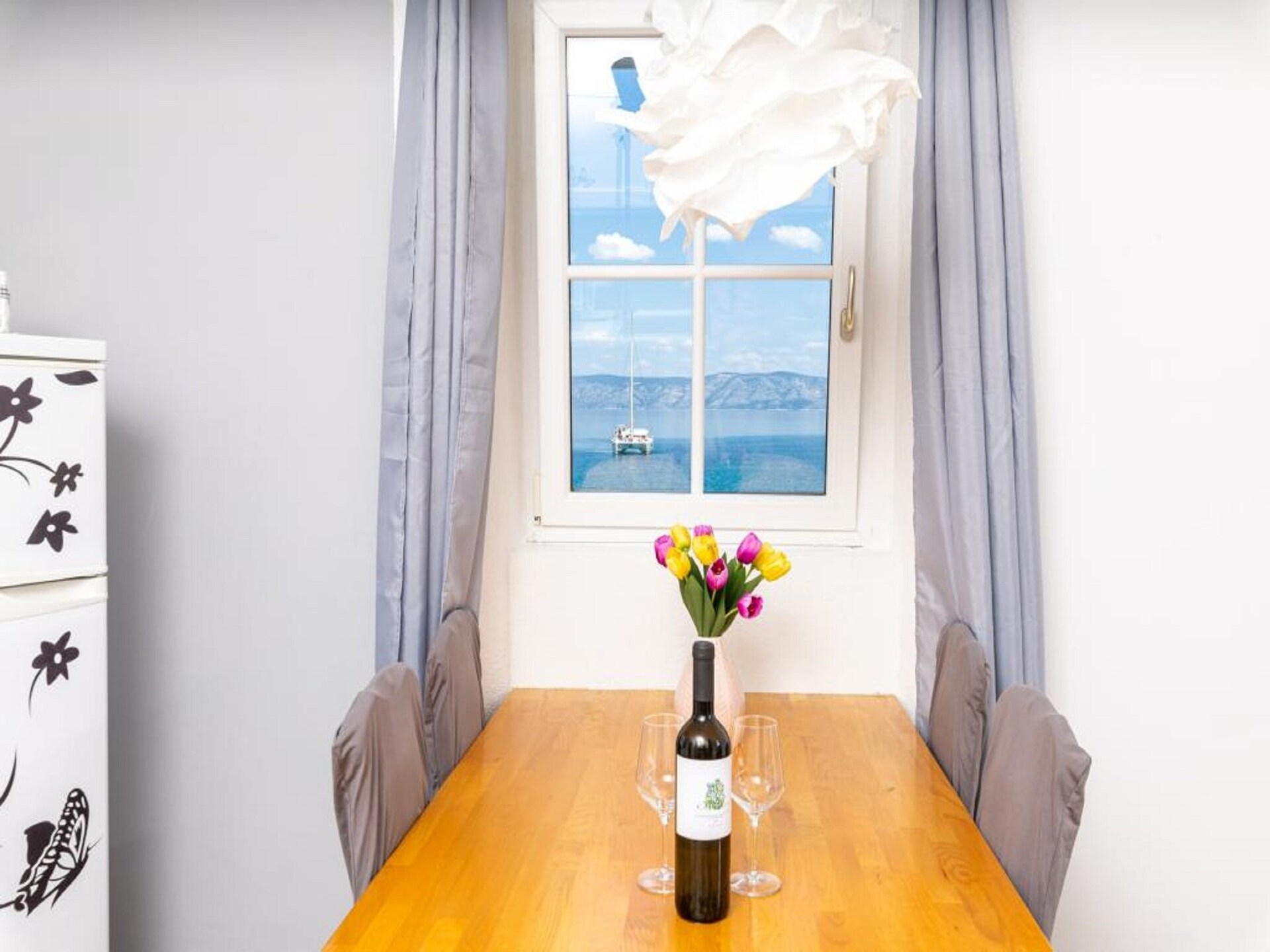Duplex appartement met zeezicht op 10 meter van het strand op Hvar - foto 1