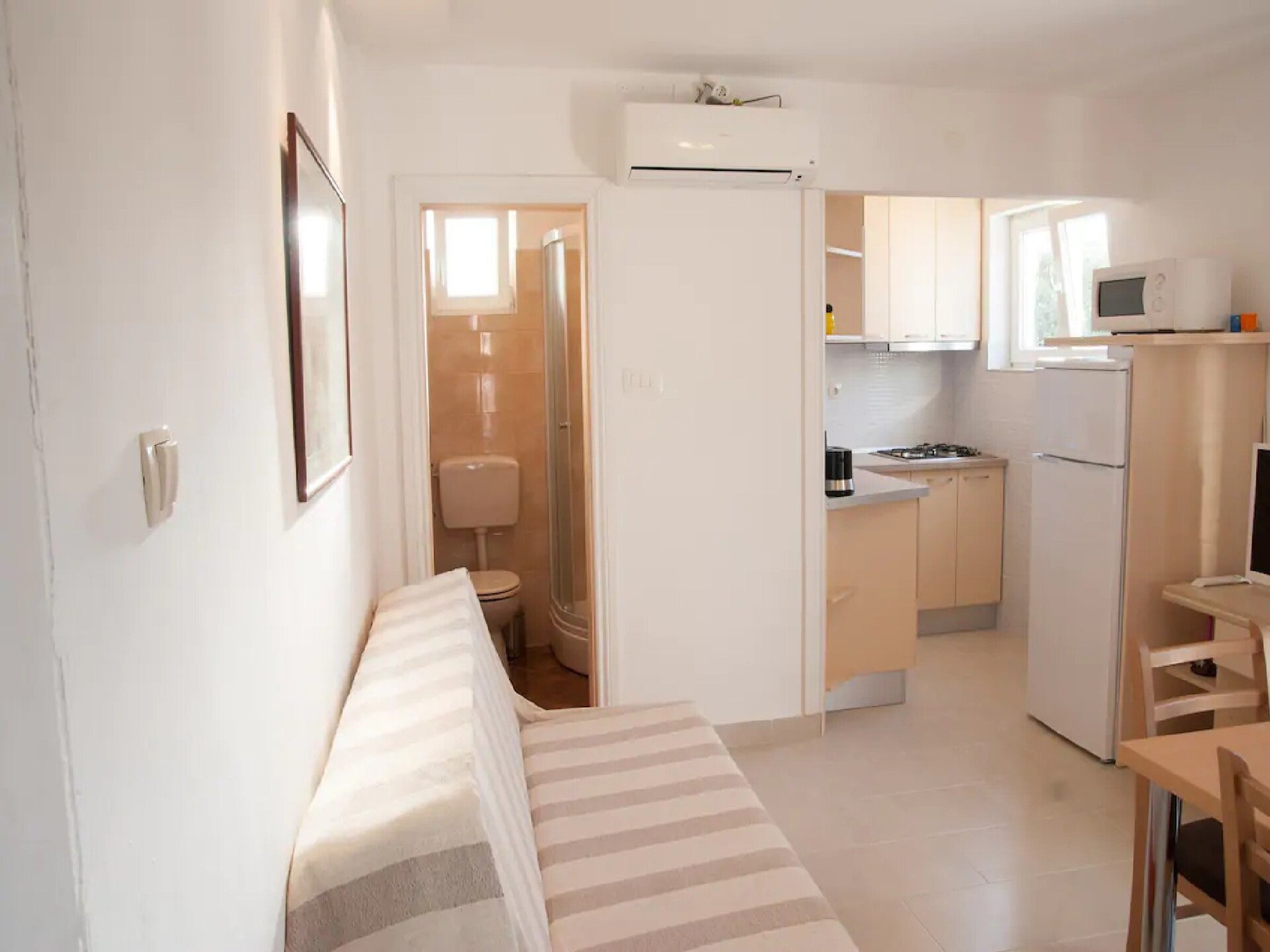 Superior appartement met terras op Murter, 200m van het strand - foto 1