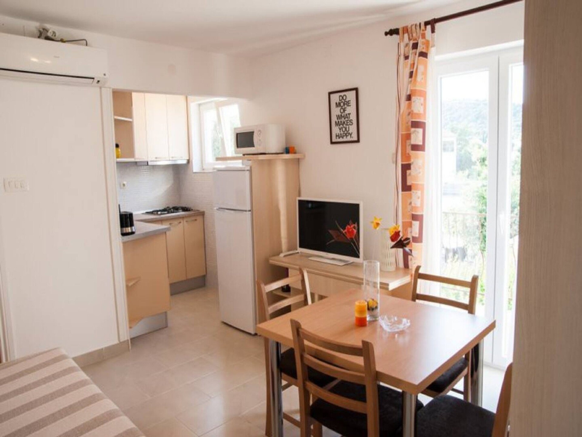 Superior appartement met terras op Murter, 200m van het strand - foto 6