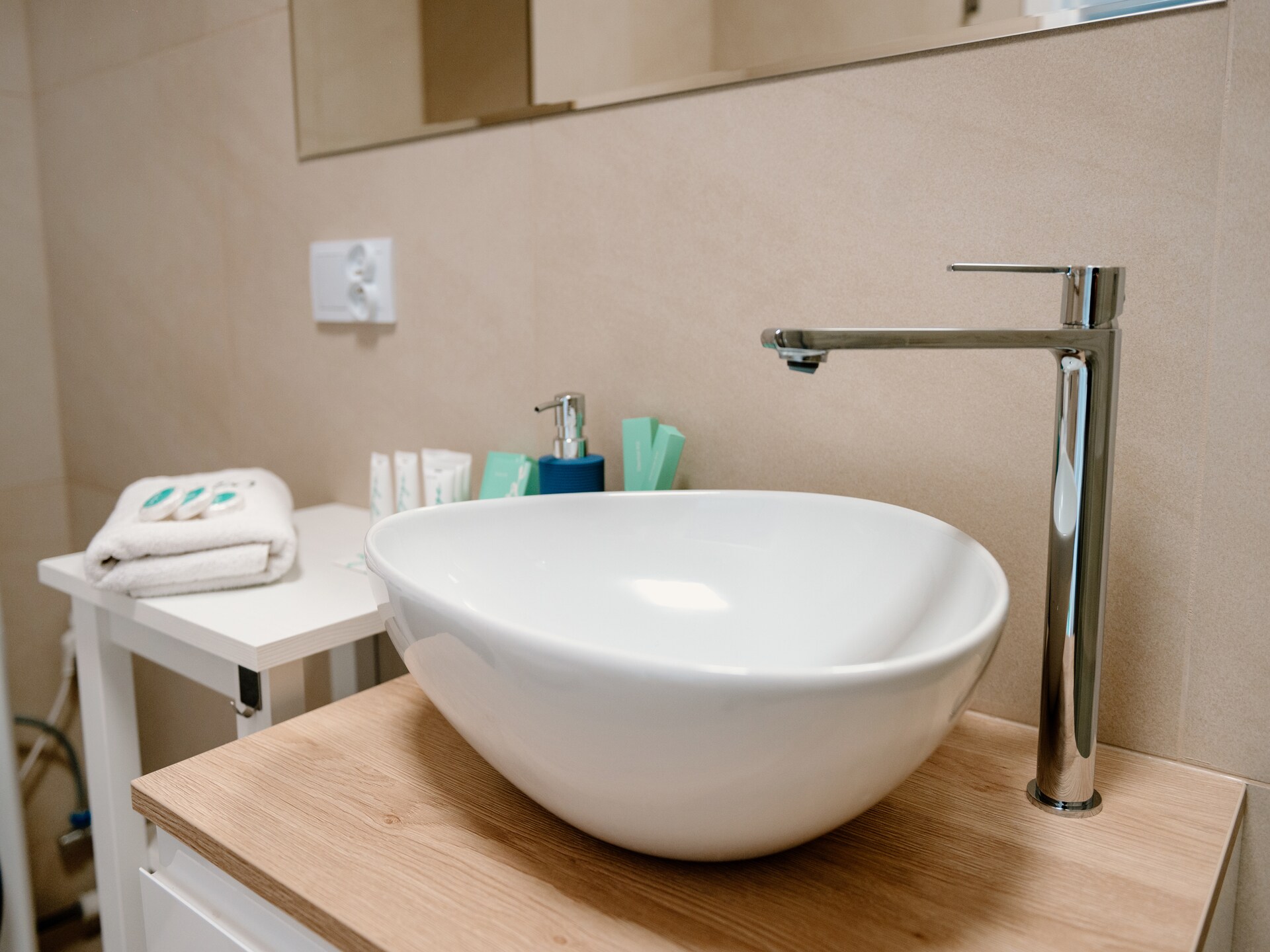 Rivierappartement met spa en zwembad op 700 meter van het strand in Dziwnów - foto 14