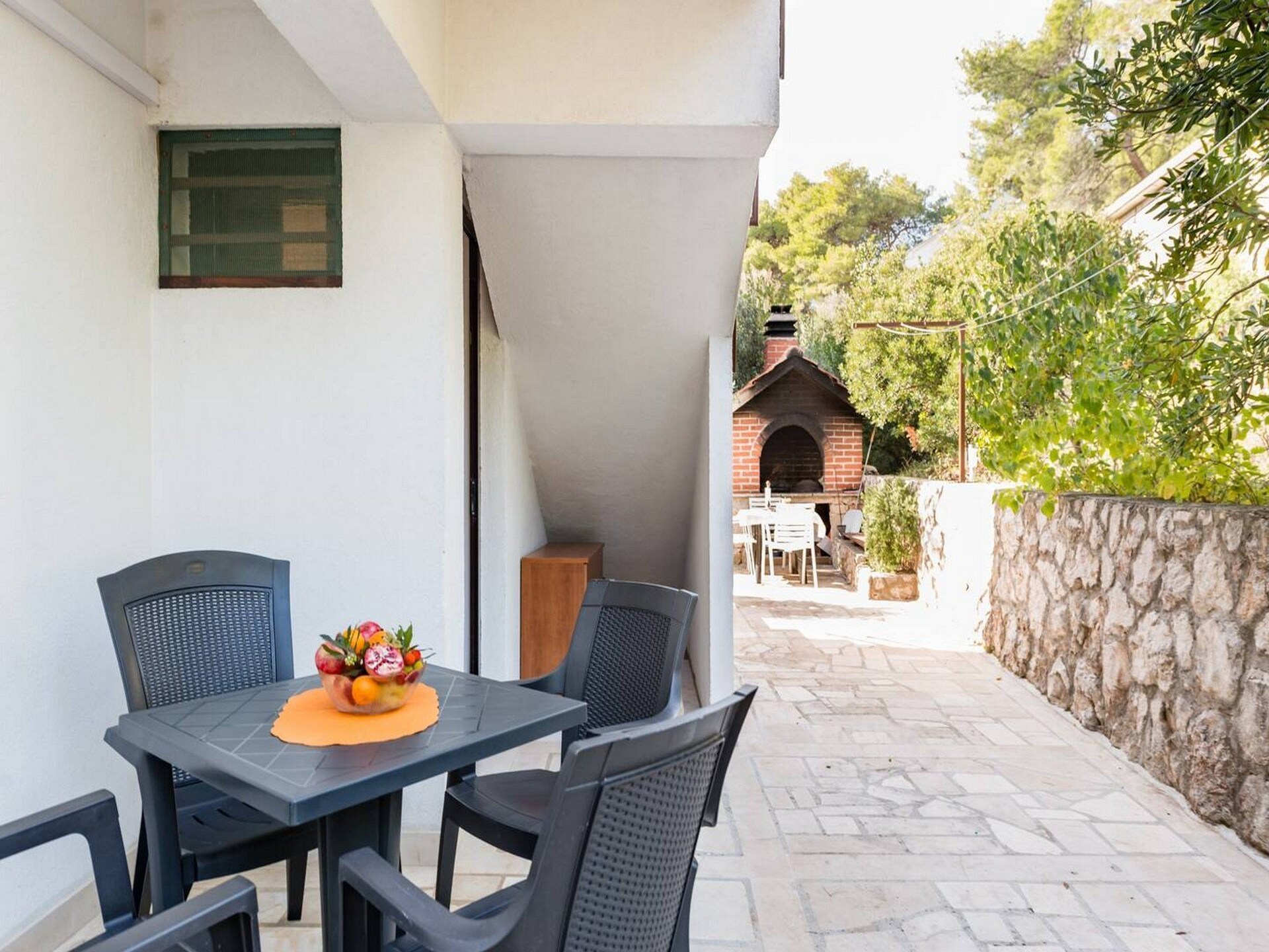 Studio met zeezicht op 200 meter van het strand in Zavala, Hvar - foto 37