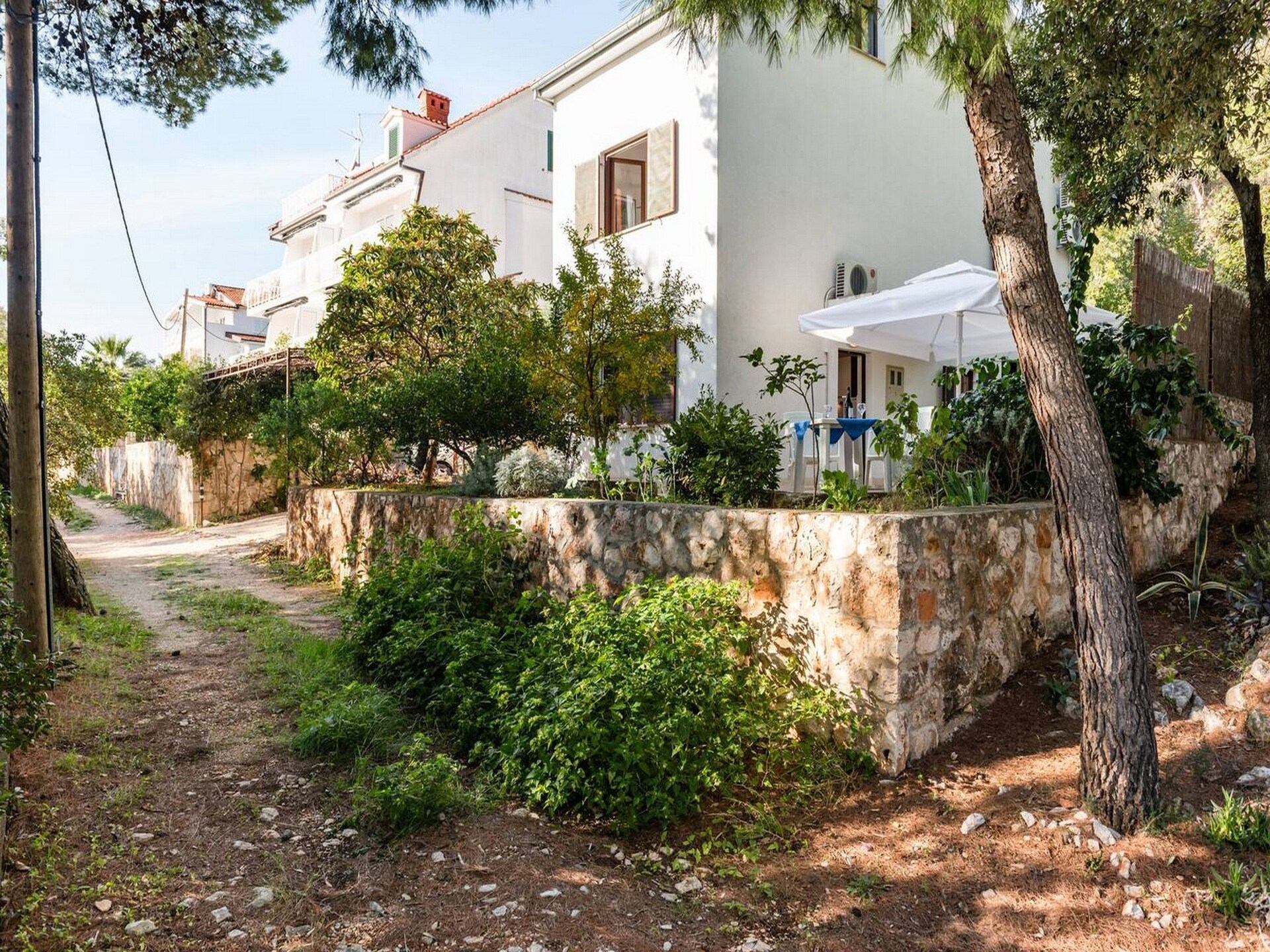 Studio met zeezicht op 200 meter van het strand in Zavala, Hvar - foto 23