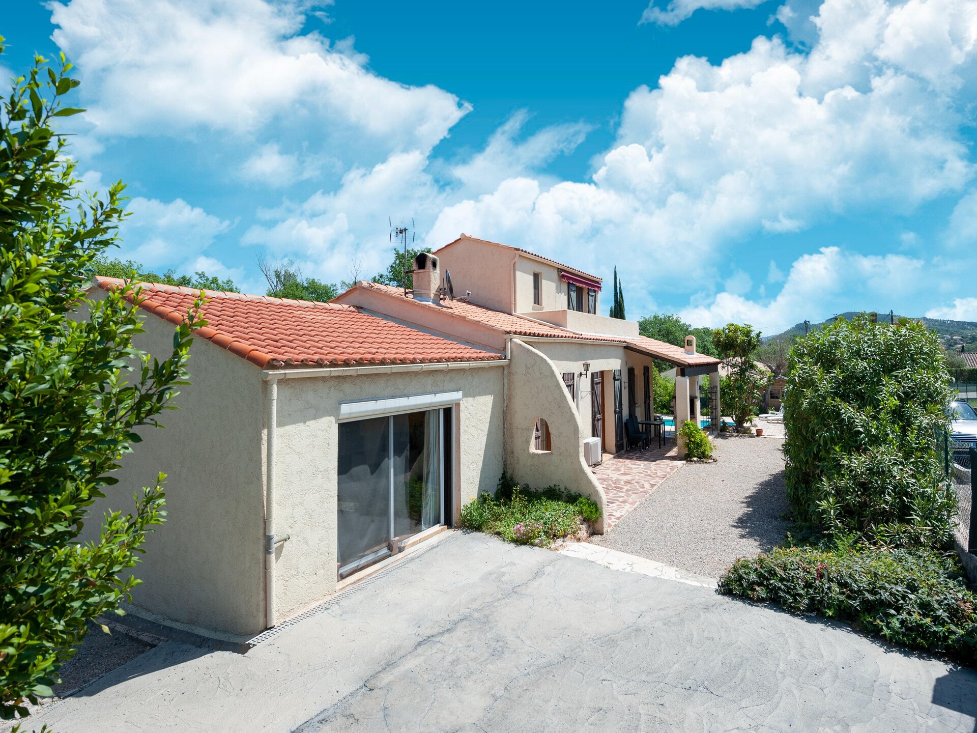 Familievilla met privétuin in Taradeau, op 30 km van de Côte d'Azur - foto 2