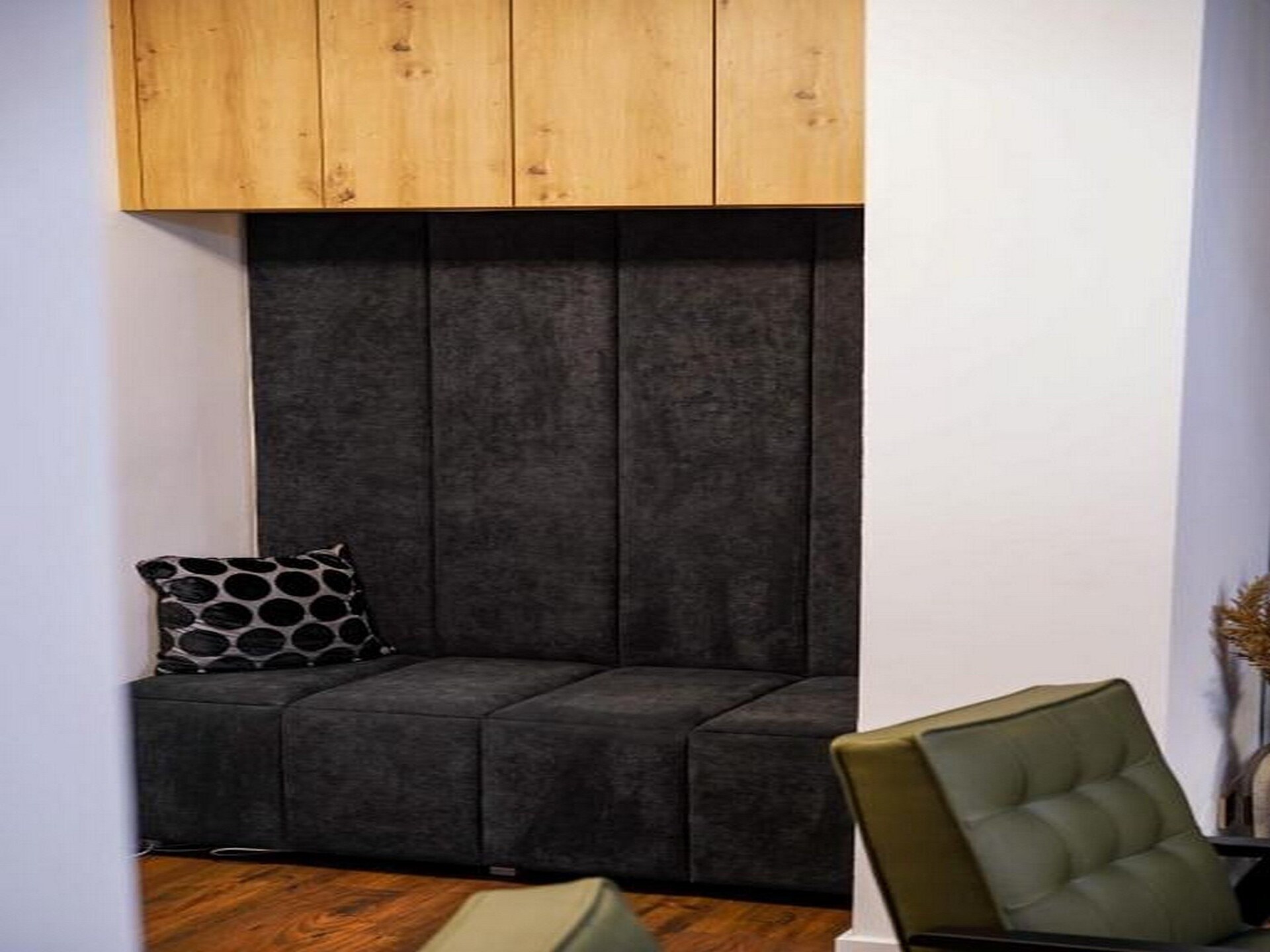 Urban Luxury Apartment Zagreb: Ruim appartement met terras - foto 31